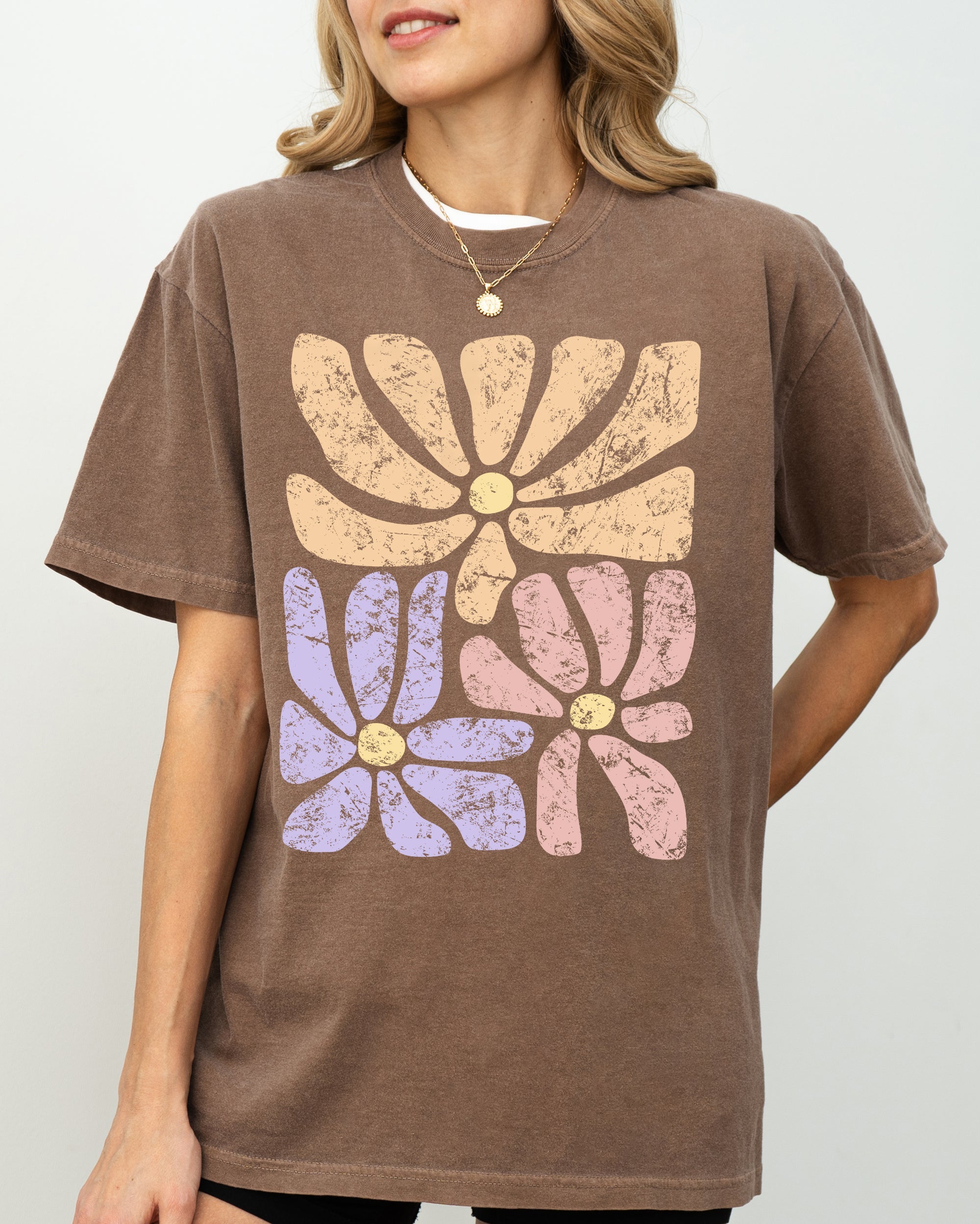 Lovely Gorgeous Abstract Flowers Boho Floral Design Summer Vibes Comfort Colors Tee