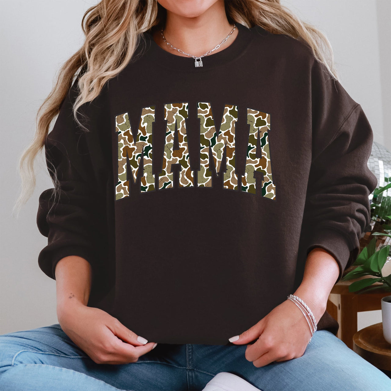 Mama Camo Camouflage Hunting Retro Mother's Day Outdoor Heritage Classic Logo Sweatshirt