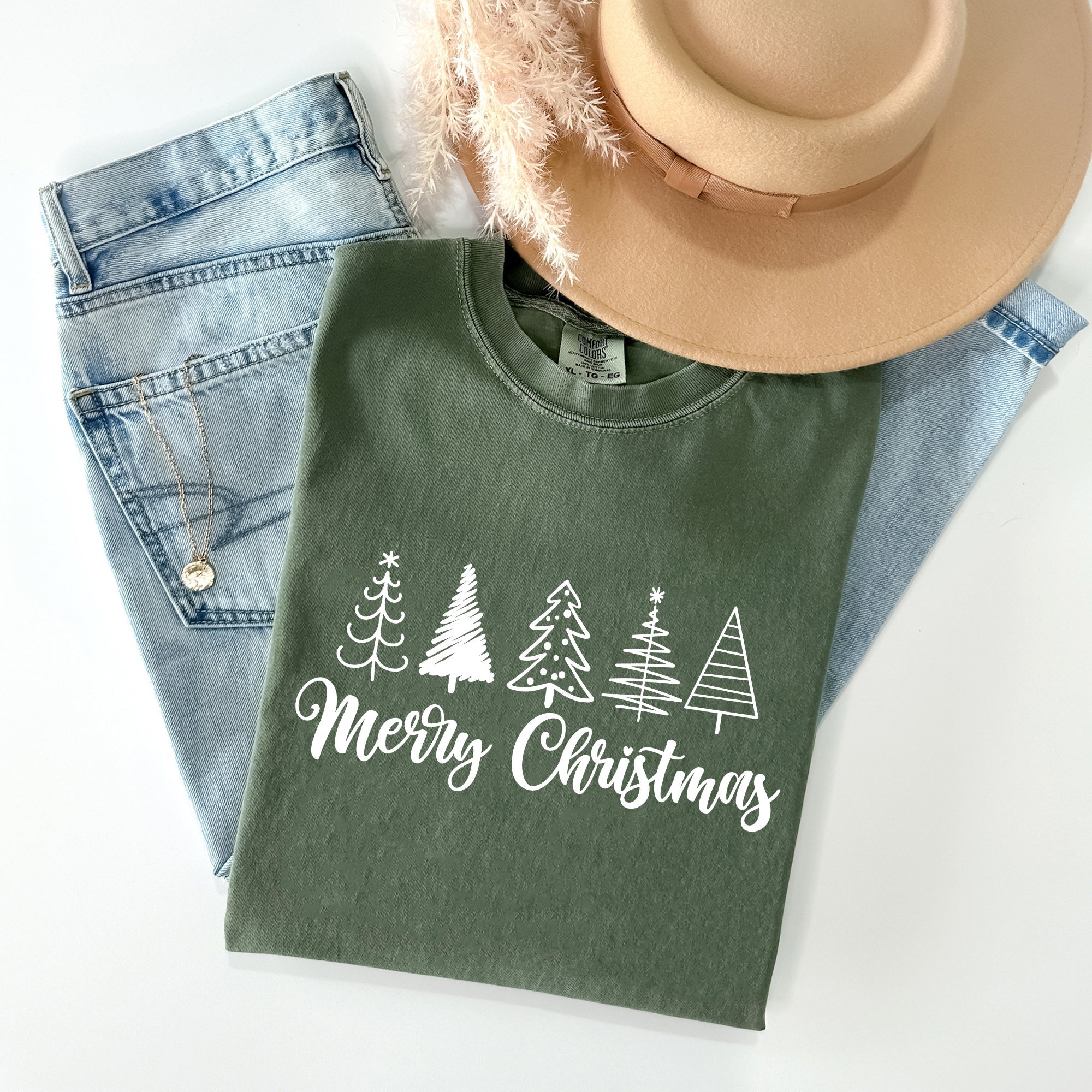 Minimalist Merry Christmas Trees Classic Retro Winter Santa Xmas Comfort Colors Tee