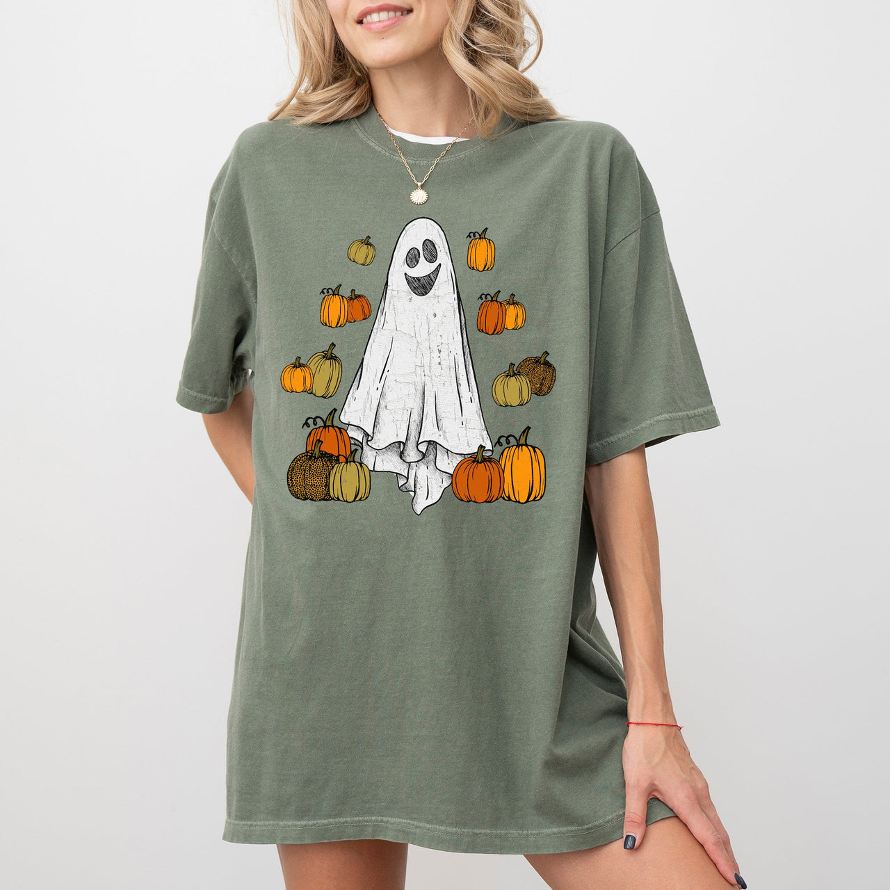 Ghost And Pumpkins Halloween Skeleton Ghost Funny Witch Aesthetic Meme Spooky Costume Comfort Colors Tee