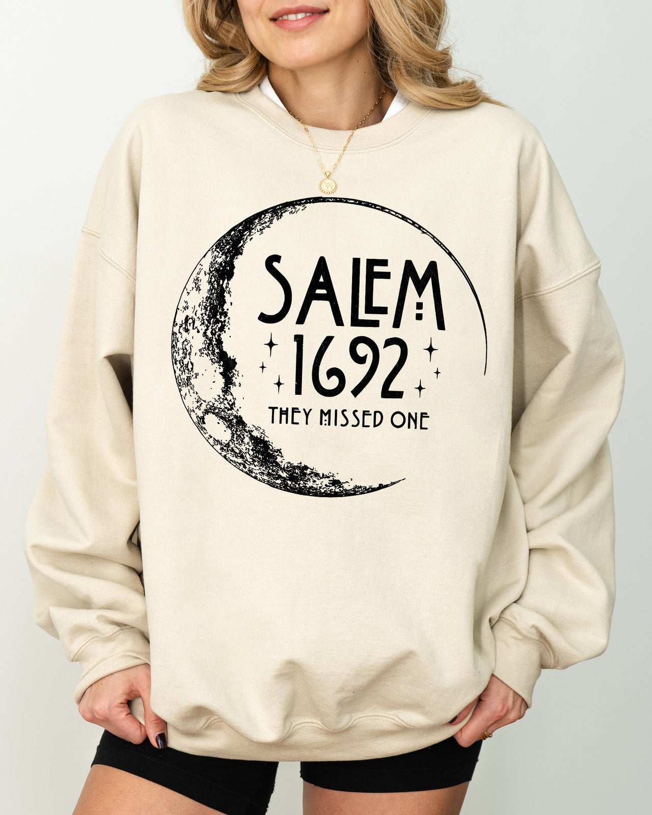 Salem 1692 Skeleton Funny Spooky Witch Aesthetic Halloween Meme Costume Sweatshirt