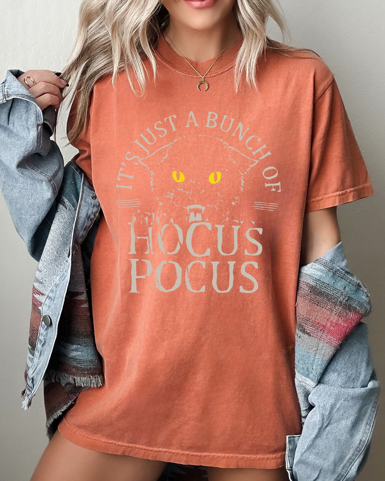 Bunch Of Hocus Pocus Cat Meme Witch Halloween Spooky Ghoul Costume Comfort Colors Tee