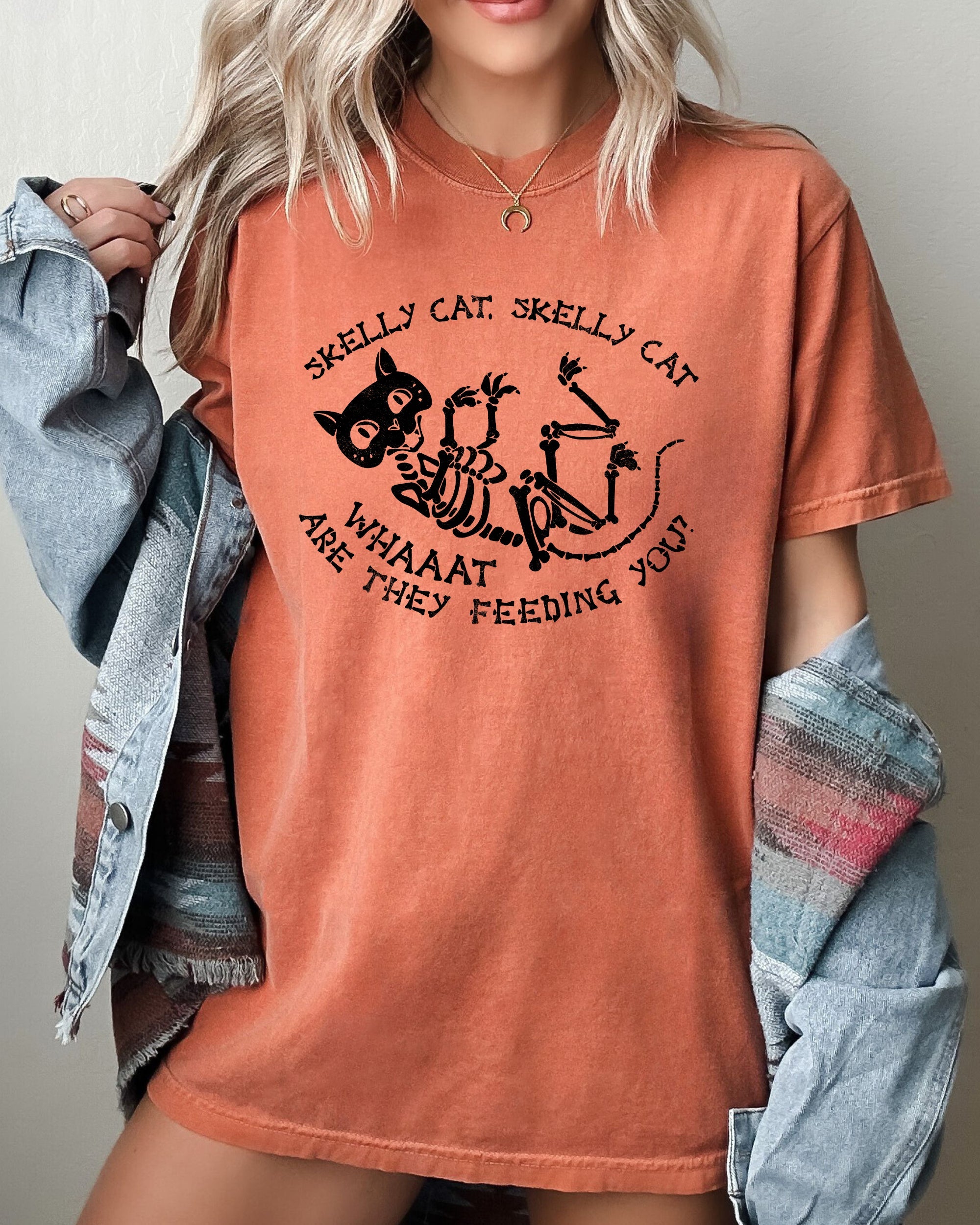 Skelly Cat Skeleton Ghost Witch Skull Spooky Aesthetic Meme Halloween Costume Comfort Colors Tee