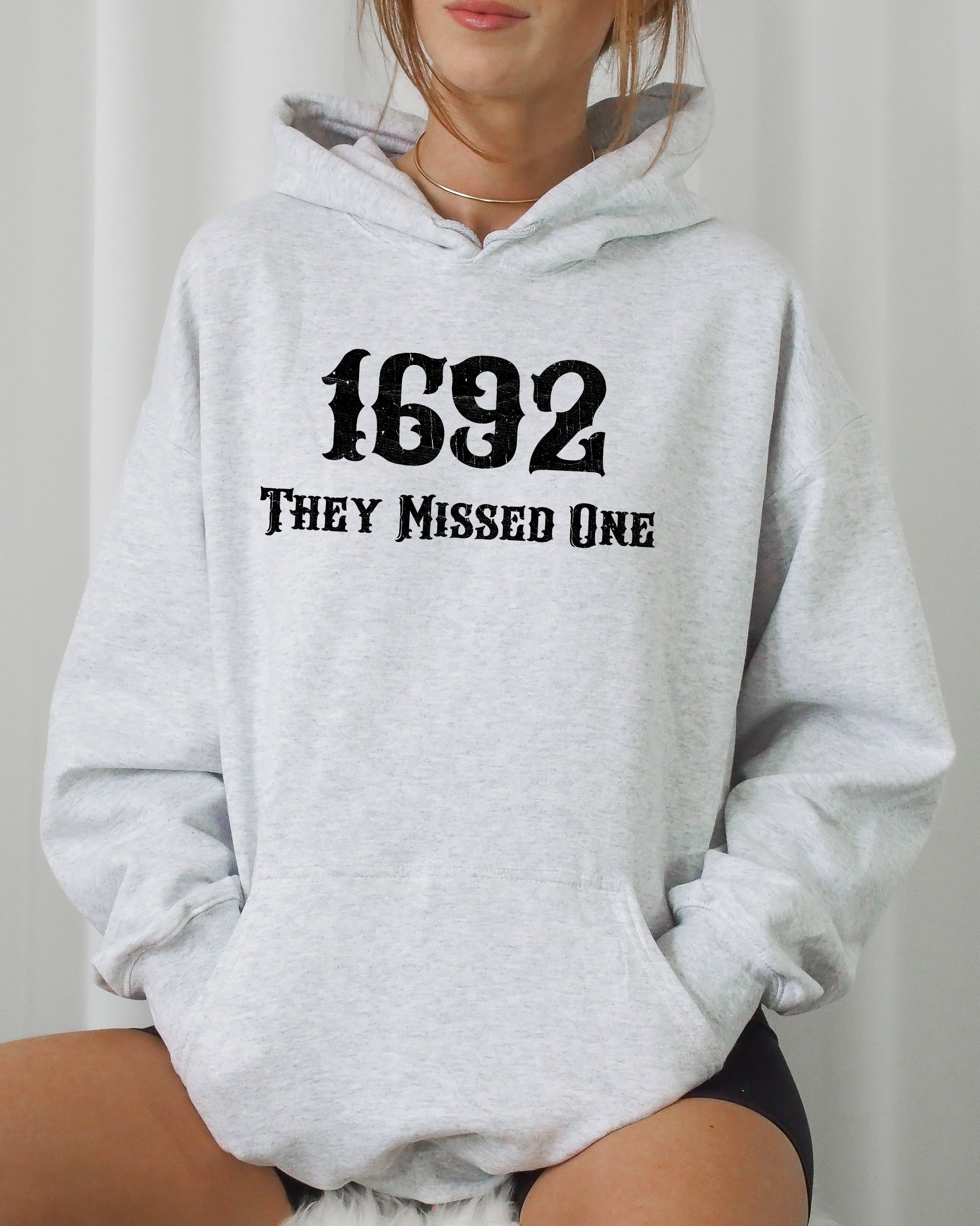 They Missed One, 1692 Skeleton Ghost Witch Skull Spooky Aesthetic Meme Halloween Costume Hoodie