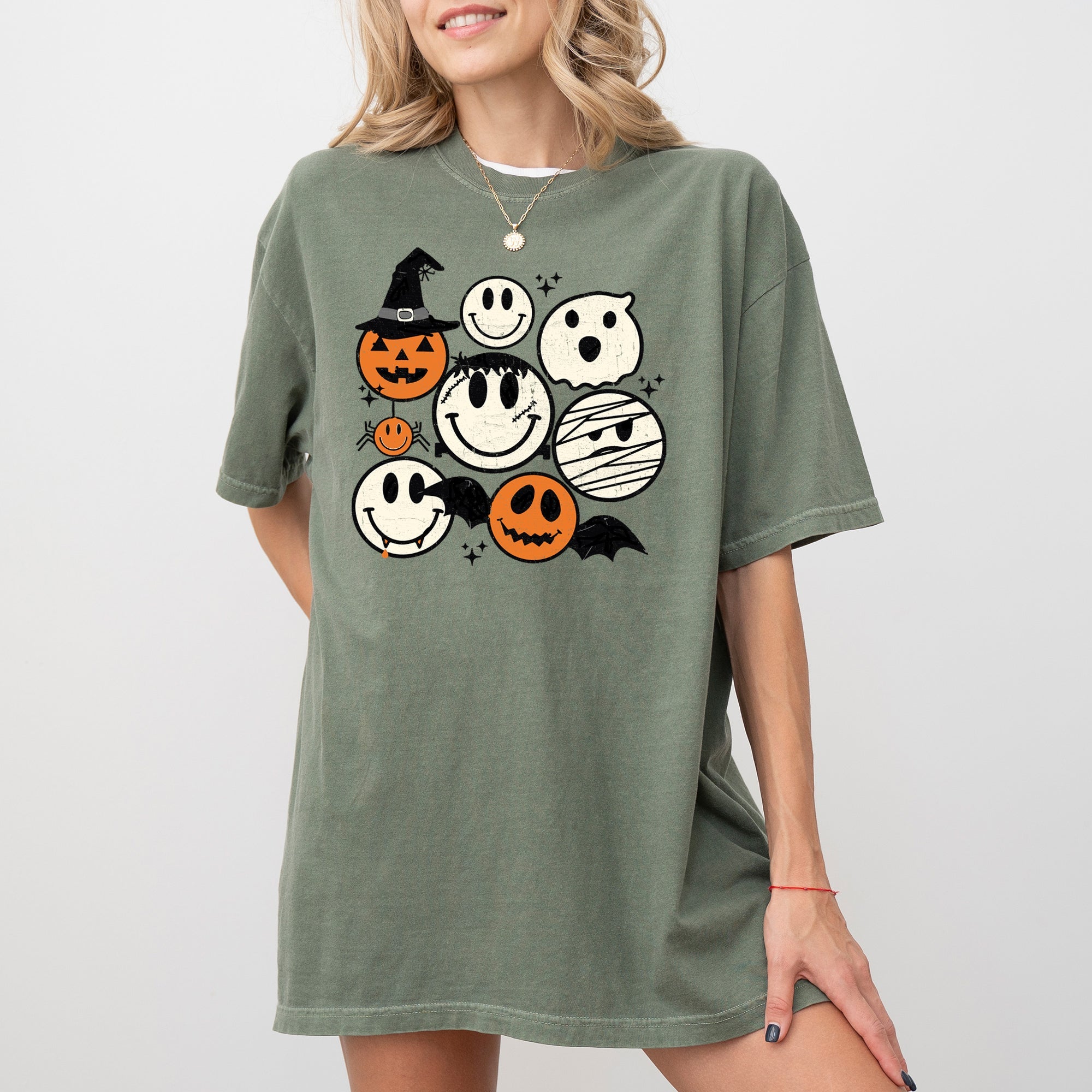 Retro Spooky Faces Halloween Skeleton Witch Skull Meme Aesthetic Comfort Colors Tee
