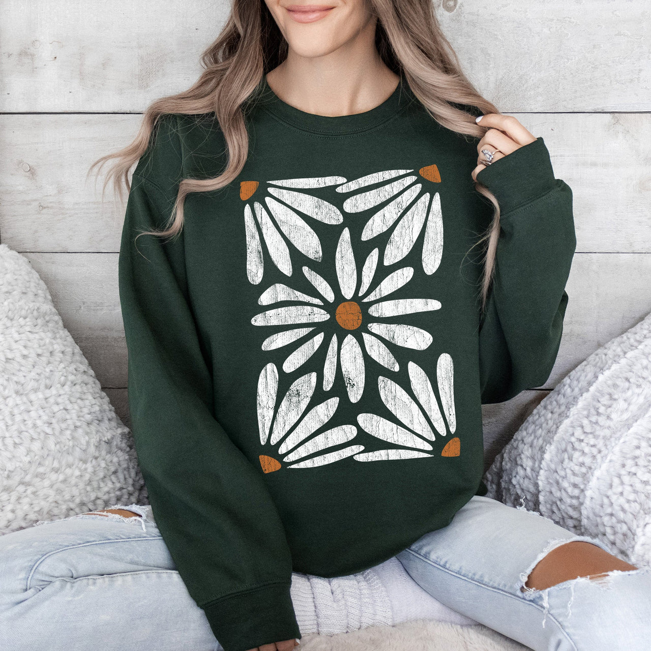 Boho Daisy Floral Bohemian Garden Print Soft Cotton-Polyester Premium Comfort Sweatshirt