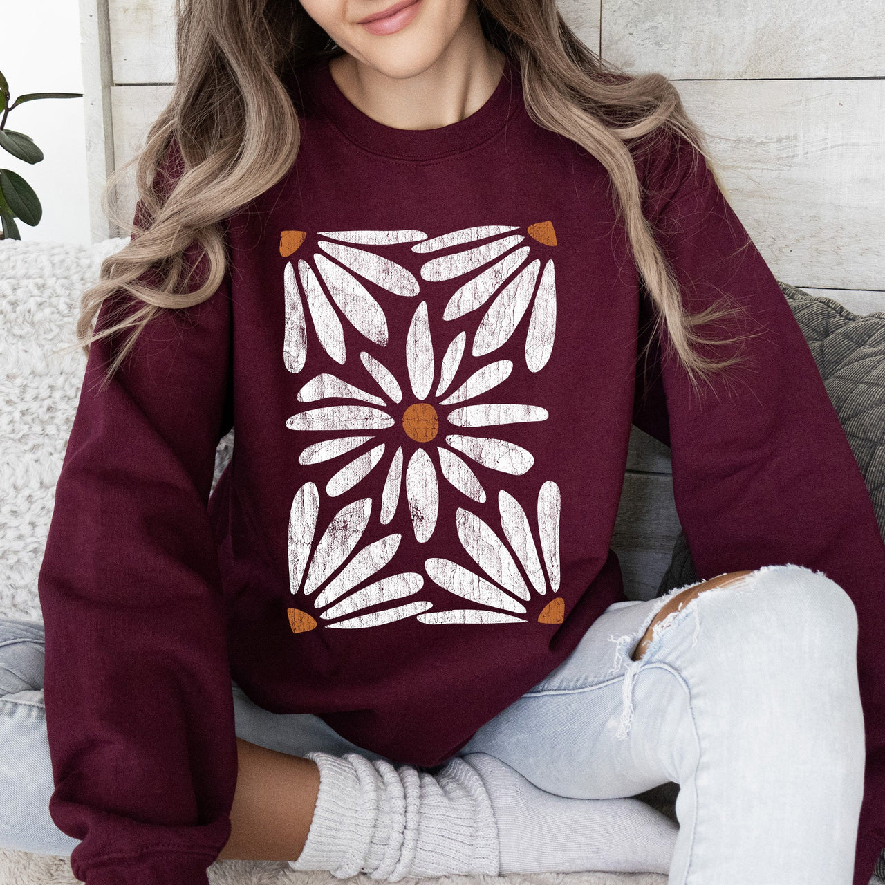 Boho Daisy Floral Bohemian Garden Print Soft Cotton-Polyester Premium Comfort Sweatshirt