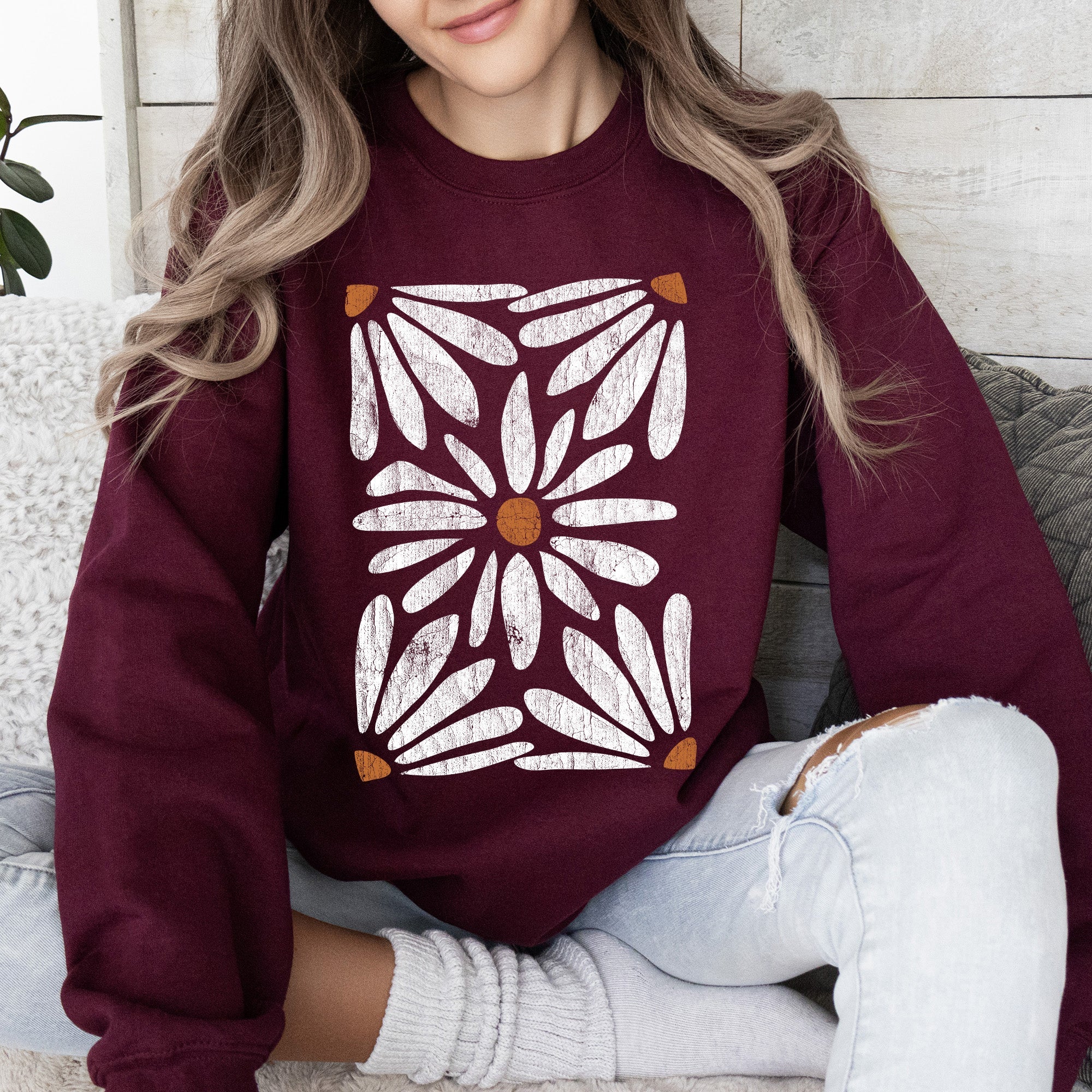 Boho Daisy Floral Bohemian Garden Print Soft Cotton-Polyester Premium Comfort Sweatshirt