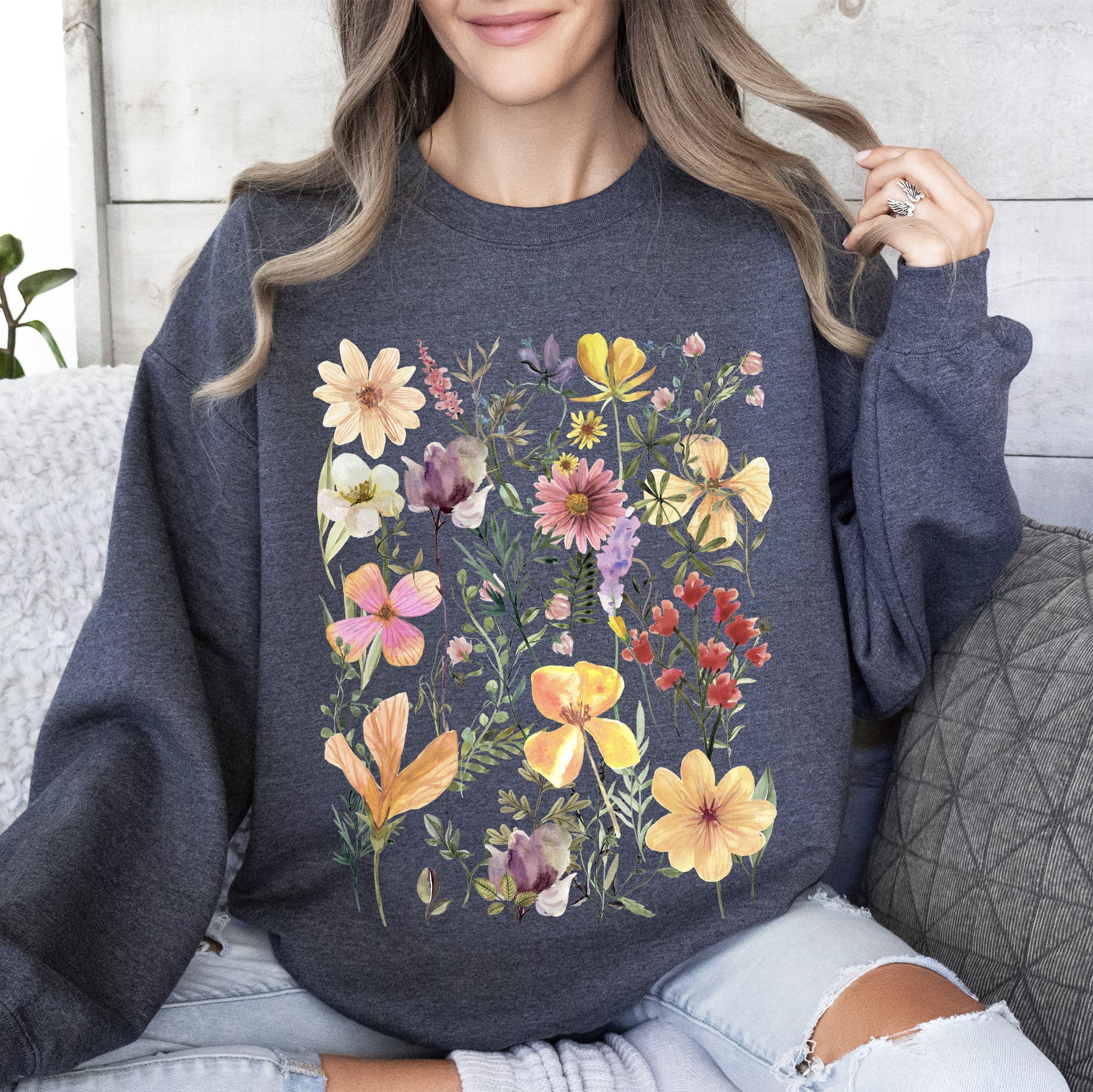Mountain Meadow Pressed Flowers Nature-Inspired Botanical Print With Vintage Rustic Charm Sweatshirt