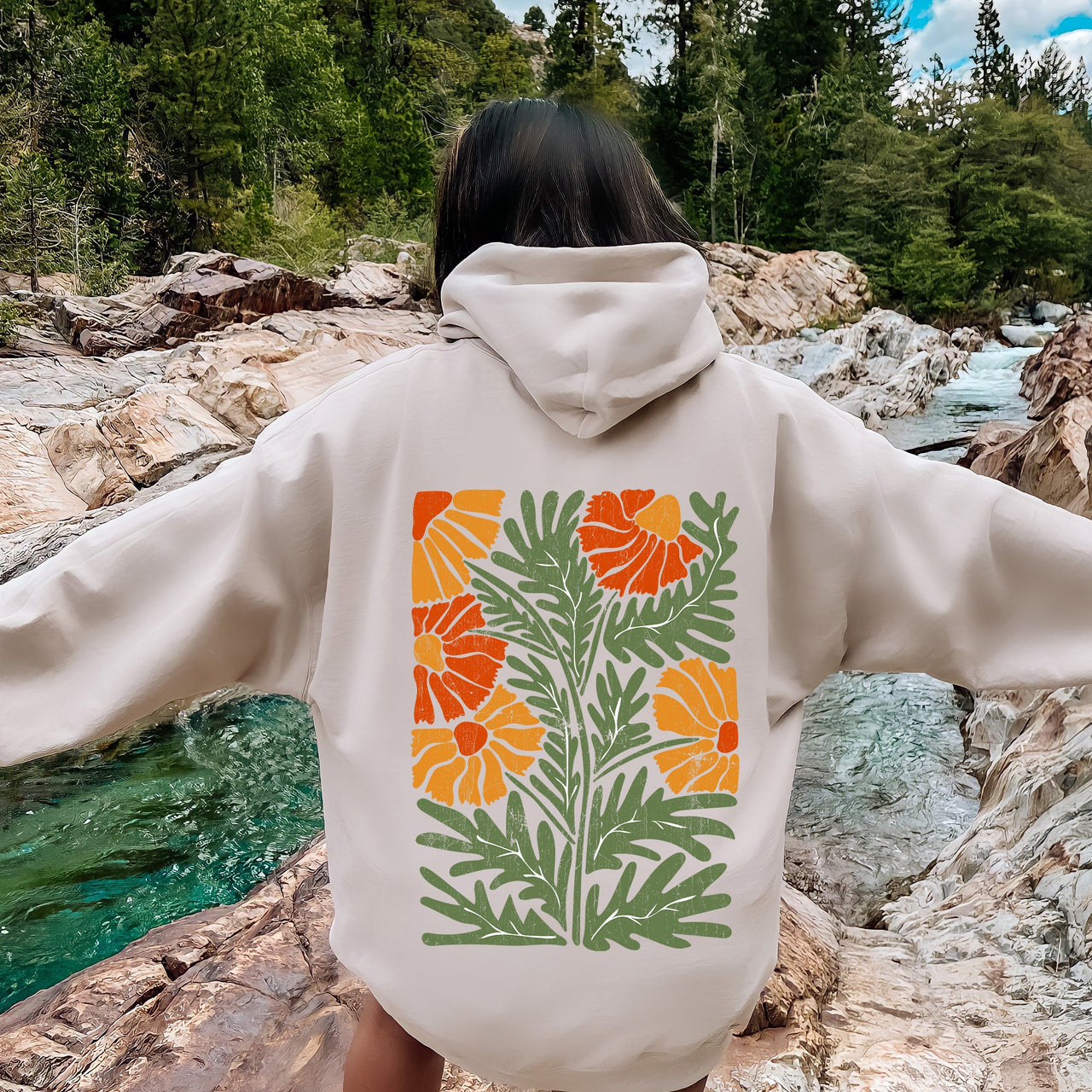 Retro Daisy Design Greens Orange Vintage Floral All Year Garden Bloom Print Hoodie