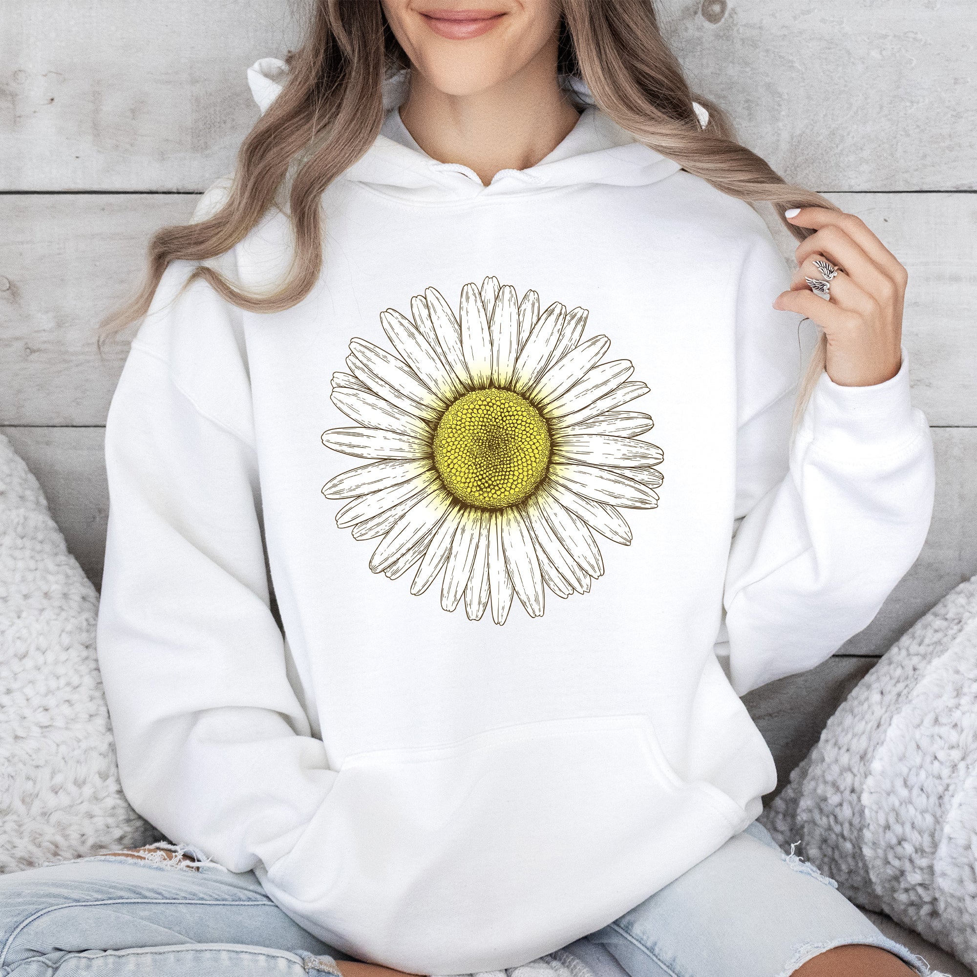 Retro Daisy Print Vintage Floral Garden Motif With Soft Fleece Inside Cozy Everyday Hoodie