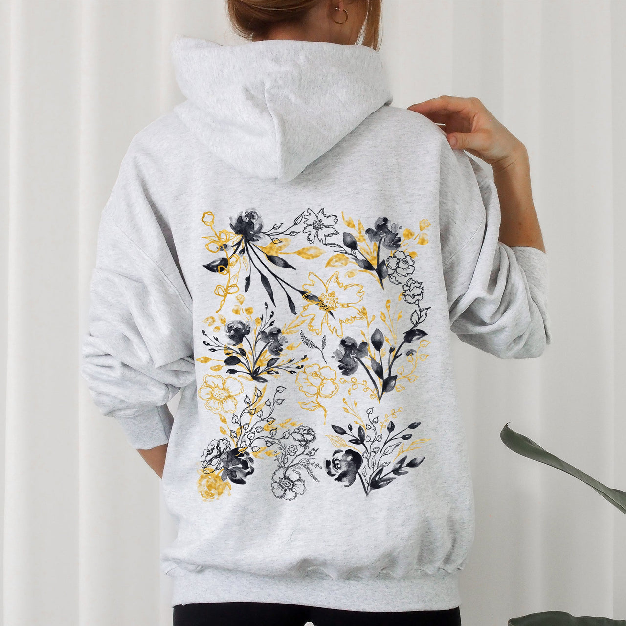 Floral Pattern Botanical Flowers Garden Bloom Woodland Baroque Motif, Petals and Evergreen Leaves Dream Design Hoodie