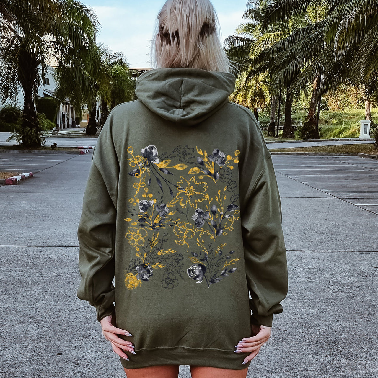 Floral Pattern Botanical Flowers Garden Bloom Woodland Baroque Motif, Petals and Evergreen Leaves Dream Design Hoodie