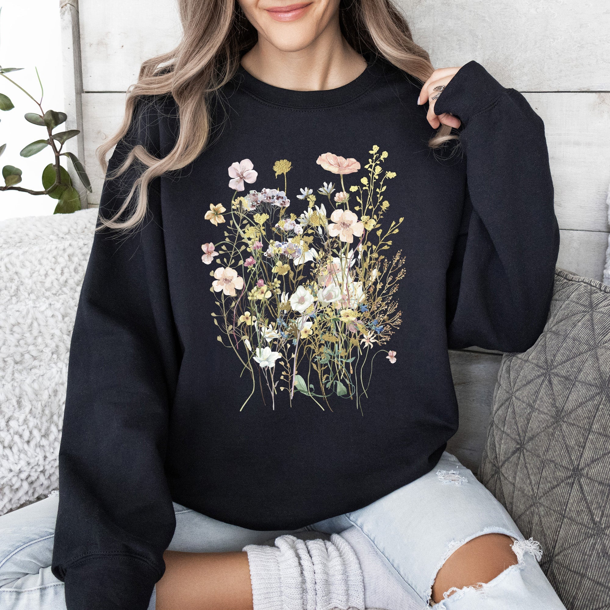 Pressed Flower Bouquet Botanical Artwork Floral Print Vintage Inspired Nature Illustration Sweatshirt