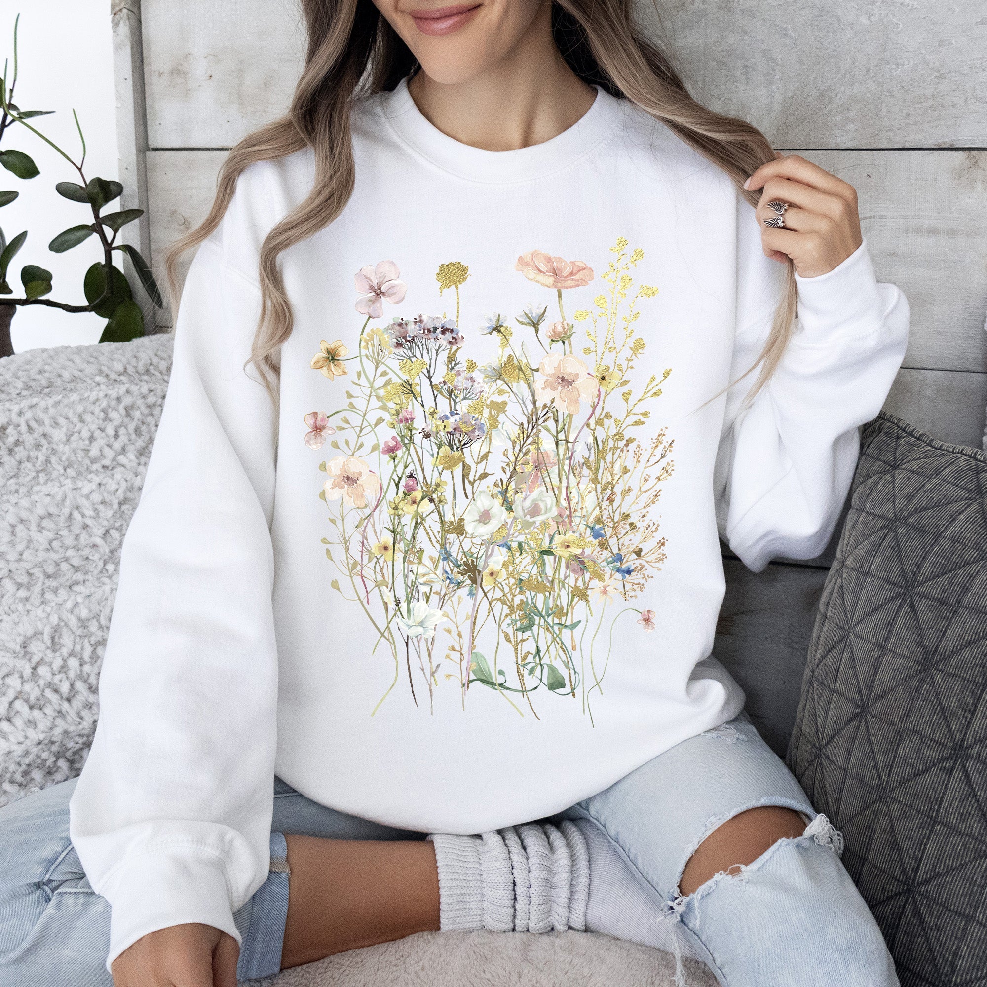 Pressed Flower Bouquet Botanical Artwork Floral Print Vintage Inspired Nature Illustration Sweatshirt
