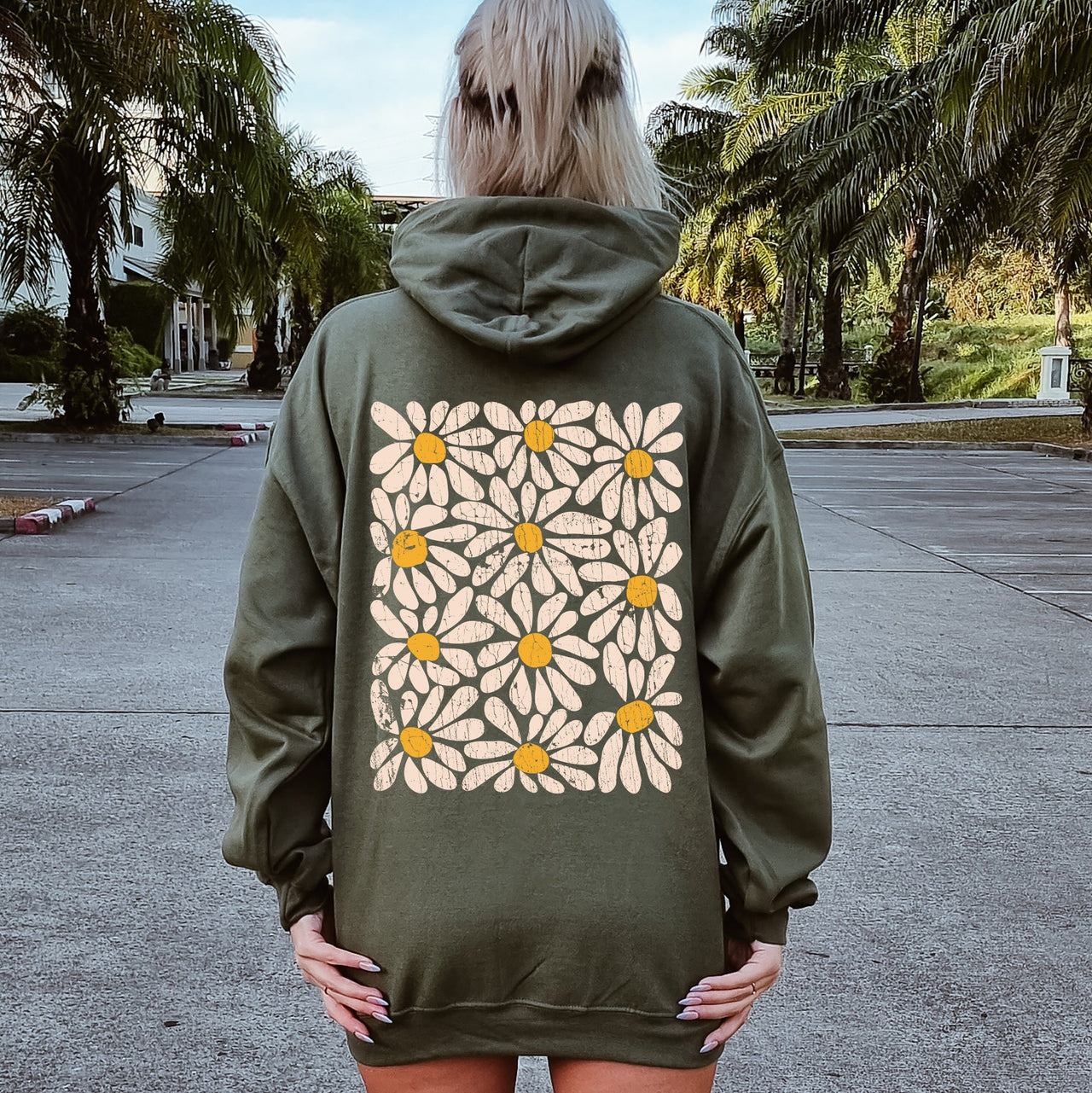 Vintage Daisies Floral Design Featuring Soft Fleece Lining And Cozy Warmth Hoodie