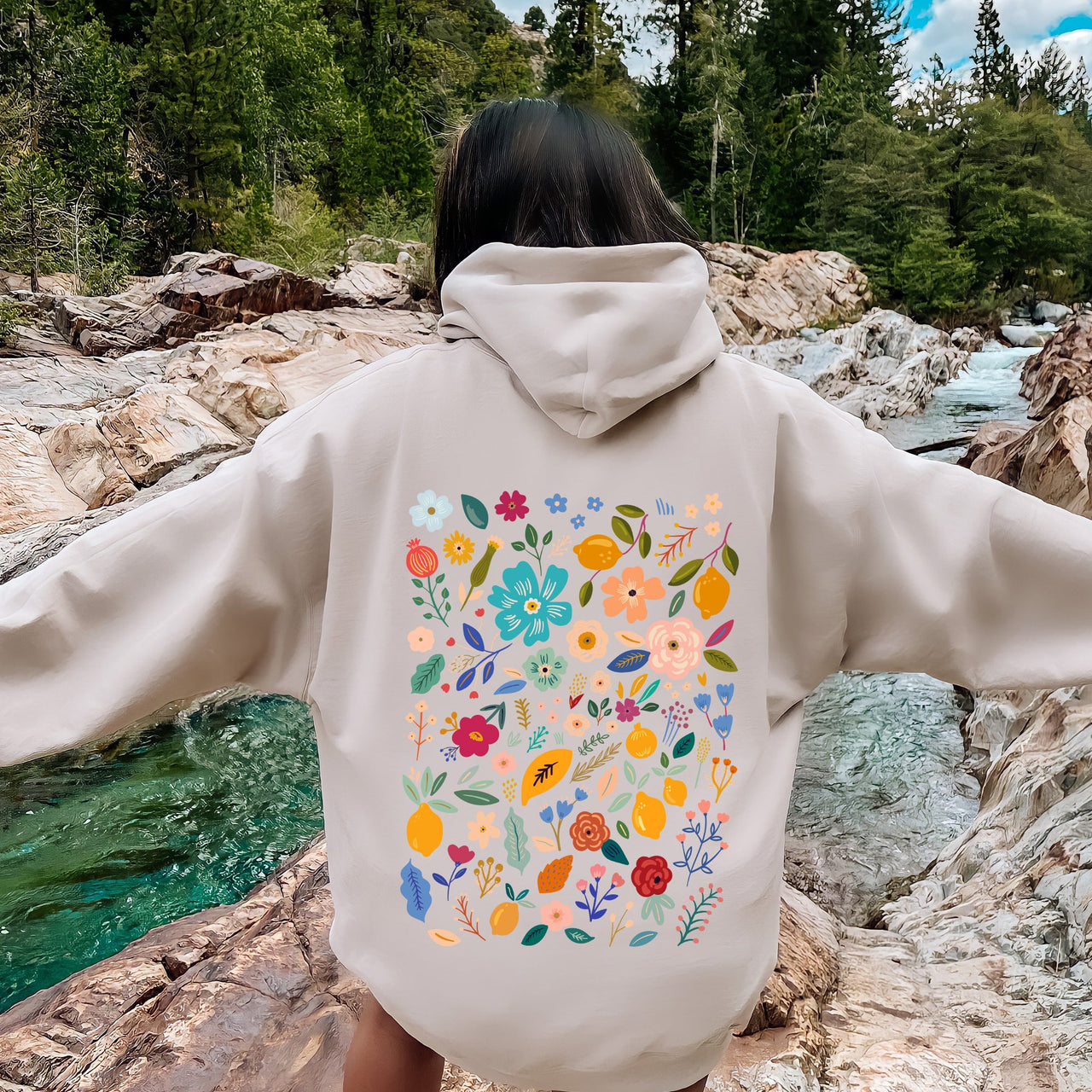 Floral Pattern Botanical Flower Wildflower Garden Print Artwork Vintage Inspired Collection Hoodie
