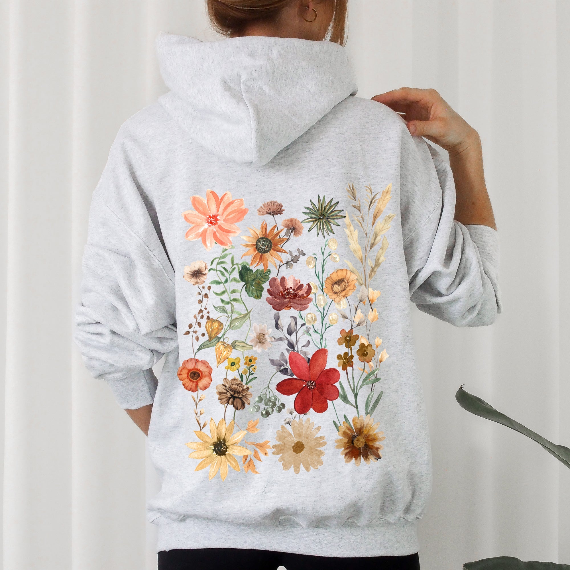Dried Wildflower Meadow Nature Floral Pressed Leaves Botanical Garden Scene Hoodie