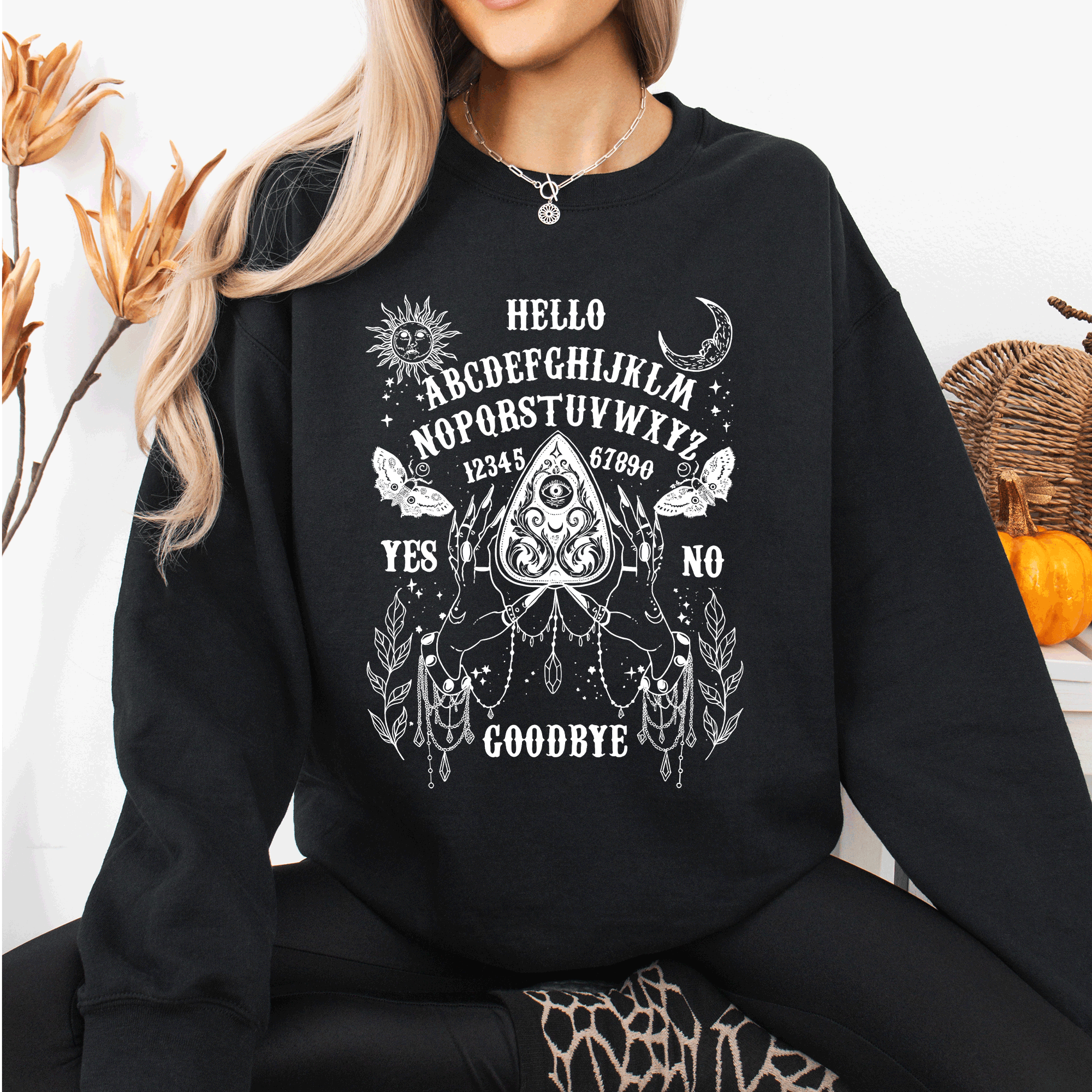 Ouija Board Spooky Tarot Halloween Witch Mystic Symbols Divination Circle Edition Sweatshirt