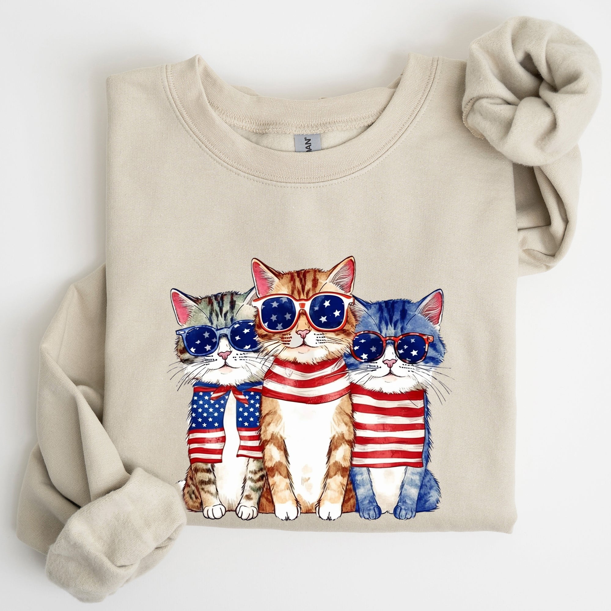 Patriotic Hippie Cats Fourth Of July Graphic For Freedom Lovers And Independence Day Fans Sweatshirt