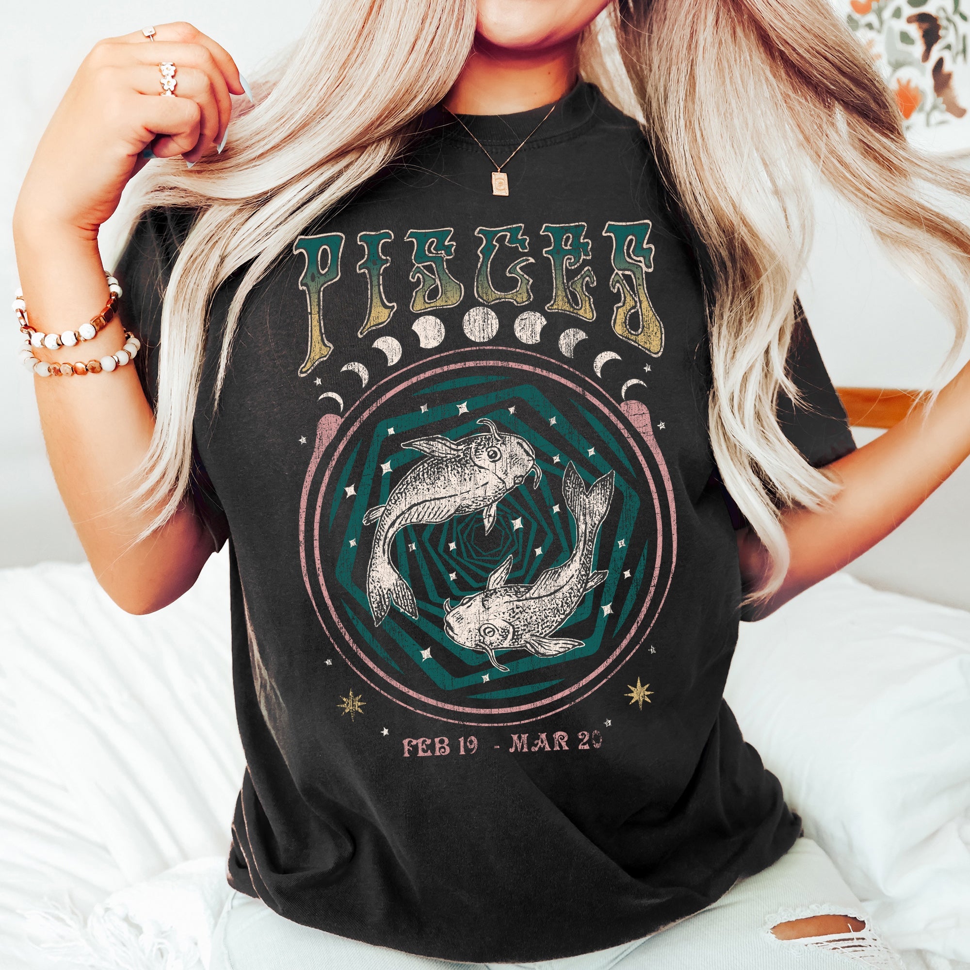 Pisces Zodiac Horoscope Astrology Mystic Moon Phases Celestial Art Print For Astrology Lovers Comfort Colors Tee
