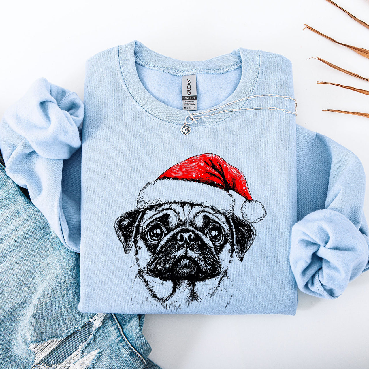 Festive Pug Santa Christmas Dog Lover Holiday Pals Pattern Cozy Fleece Sweatshirt