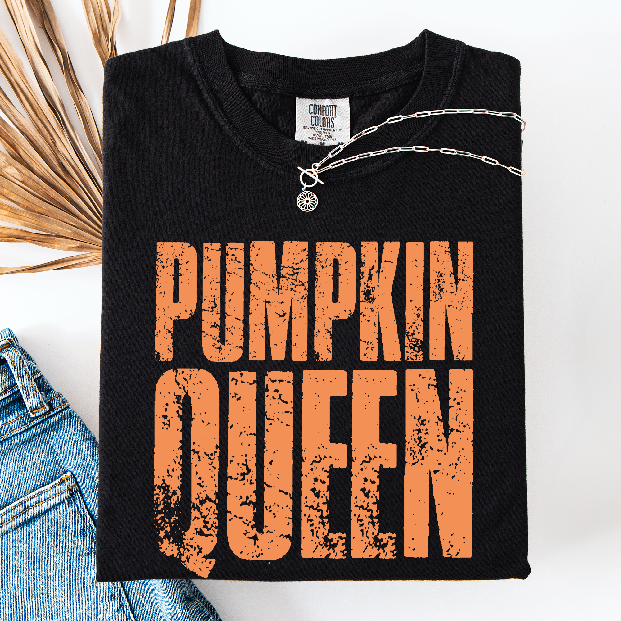 Pumpkin Queen Watercolor Leopard Print Pumpkins Bouquet Autumn Harvest Charm Comfort Colors Tee