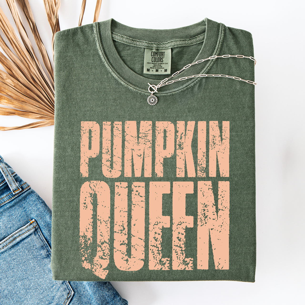 Pumpkin Queen Watercolor Leopard Print Pumpkins Bouquet Autumn Harvest Charm Comfort Colors Tee