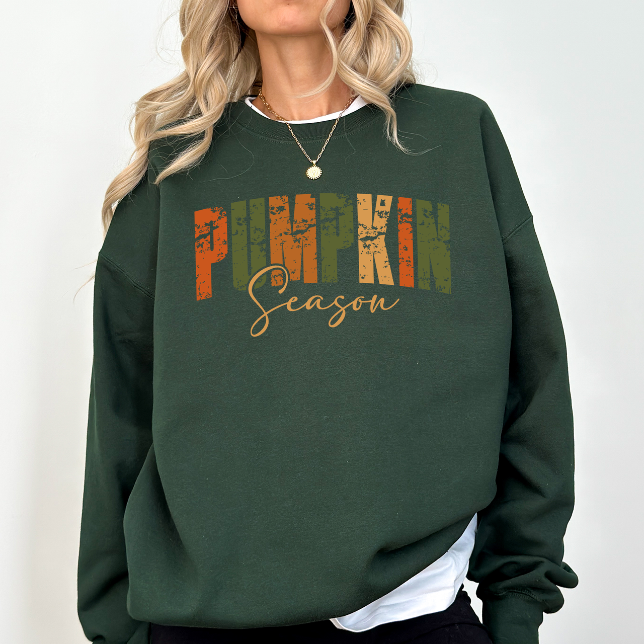 Pumpkin Queen Autumn Harvest Vintage Varsity Lettering Cozy Fleece For Day To Night Fall Wear Sweatshirt