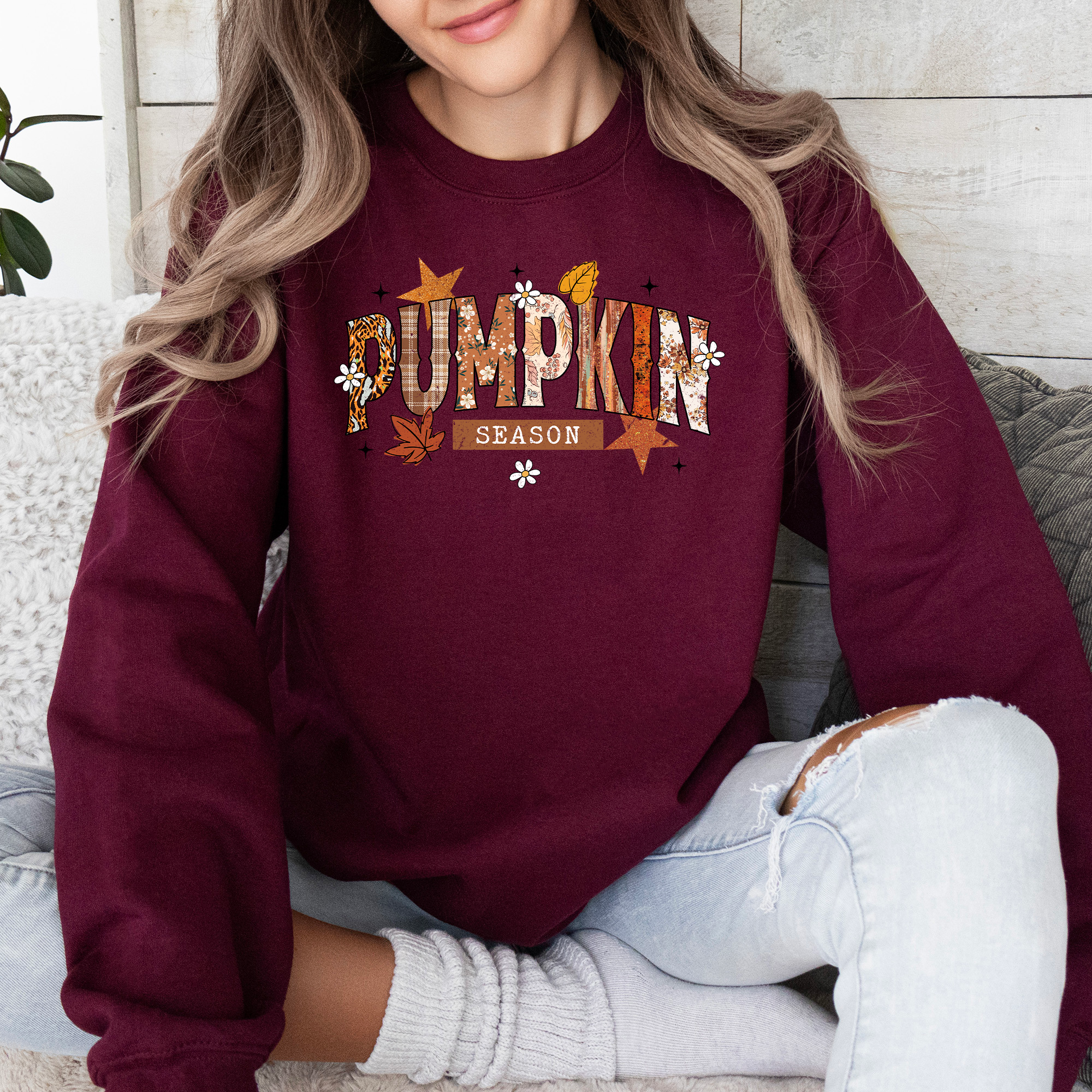 Pumpkin Season, Stars and Leaves Autumn Floral Pattern Cozy Weekend Wear Sweatshirt