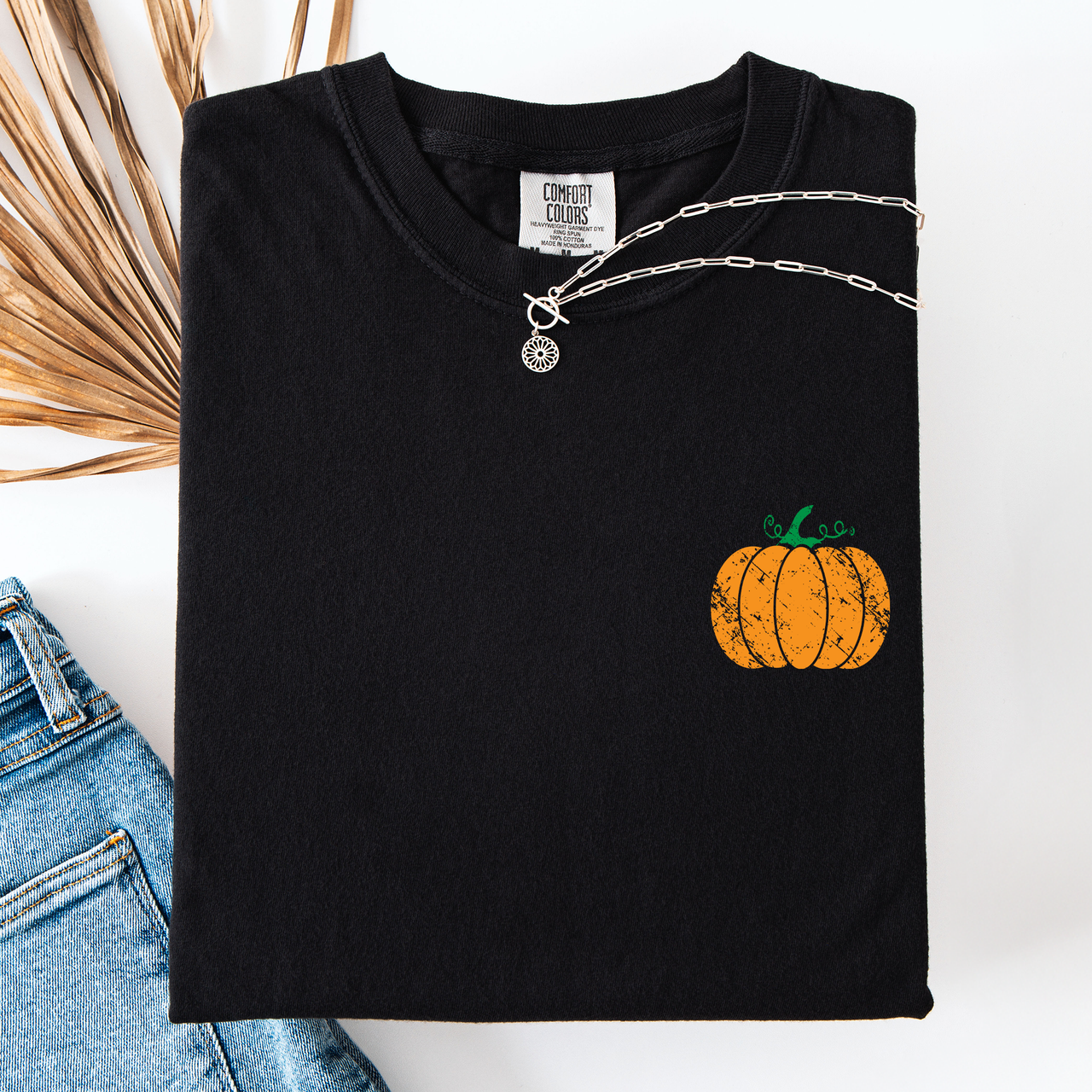 Mama Pumpkin Pattern Watercolor Leopard Pumpkins With Hand-Painted Bouquet Comfort Colors Tee