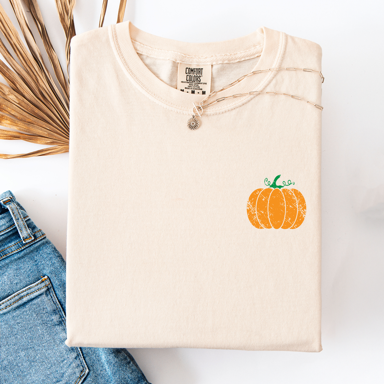 Mama Pumpkin Pattern Watercolor Leopard Pumpkins With Hand-Painted Bouquet Comfort Colors Tee