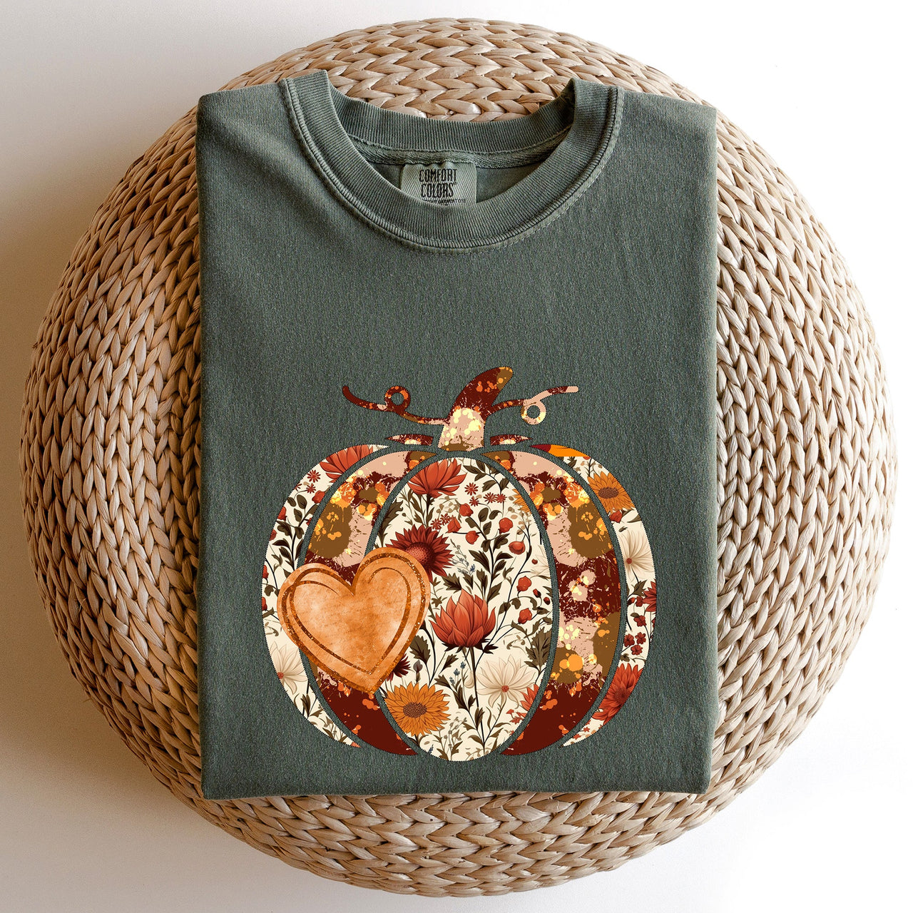 Pumpkin Heart Love Floral Thanksgiving Fall Autumn Halloween Flower Comfort Colors Tee