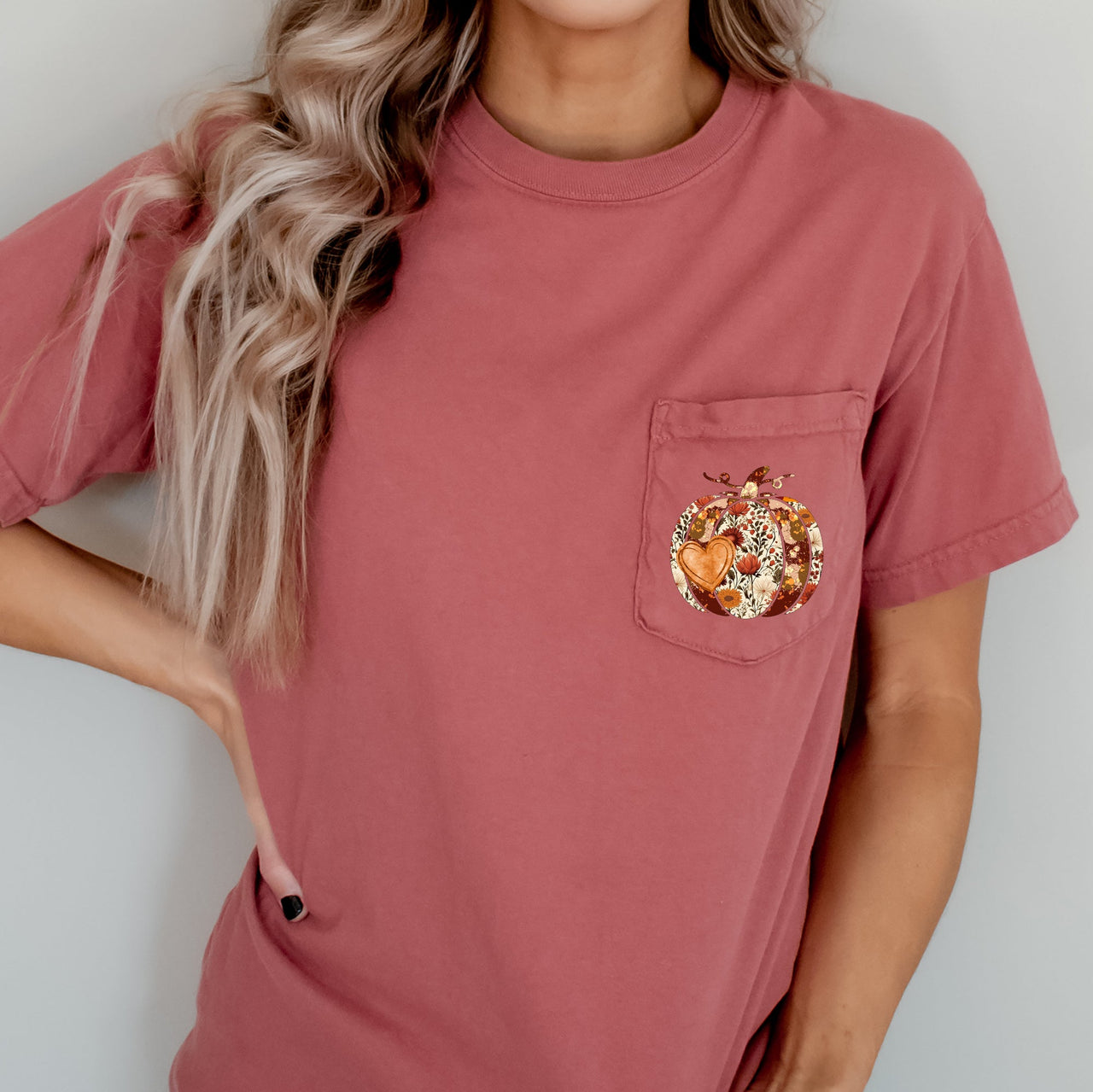 Pumpkin Heart Thanksgiving Flowers Pocket Graphic Autumn Celebration Comfort Colors Tee