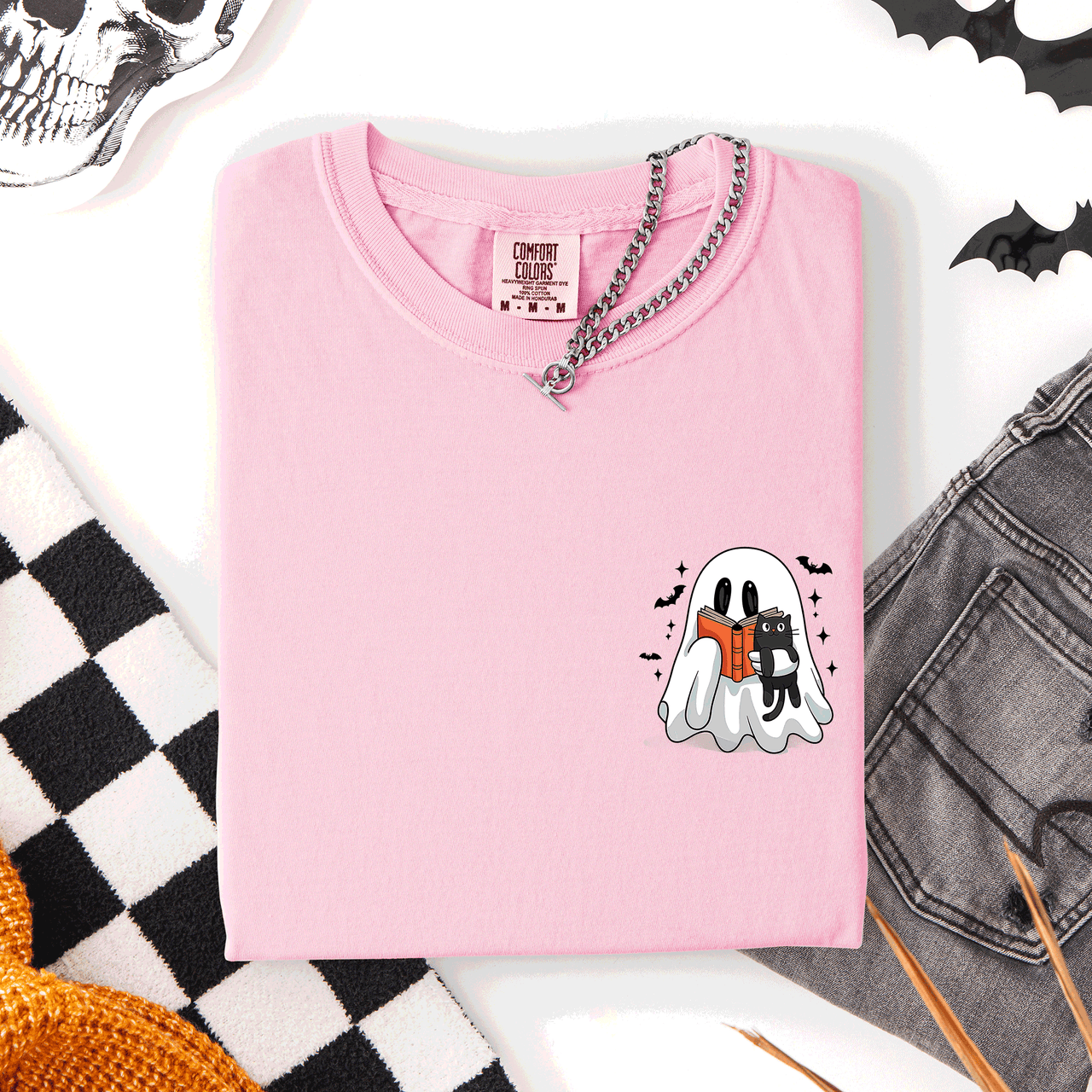 Reading Ghost Cat Funny Halloween Book Library Pocket Edition Comfort Colors Tee