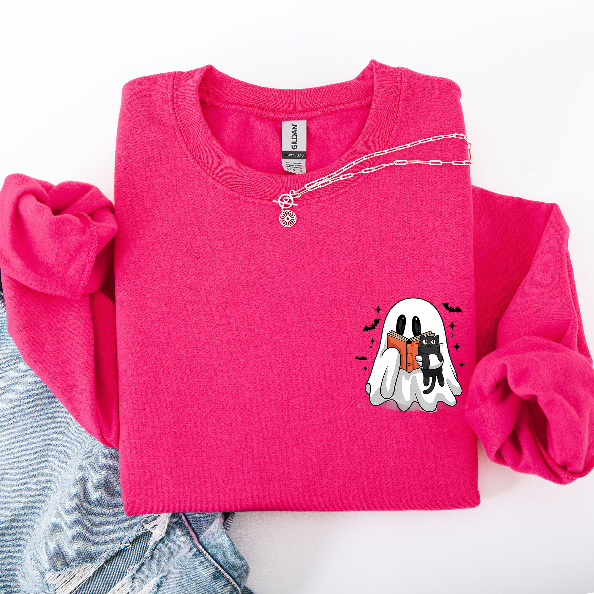 Reading Ghost Cat Funny Halloween Book Library Spooky Cozy Night Pocket Sweatshirt