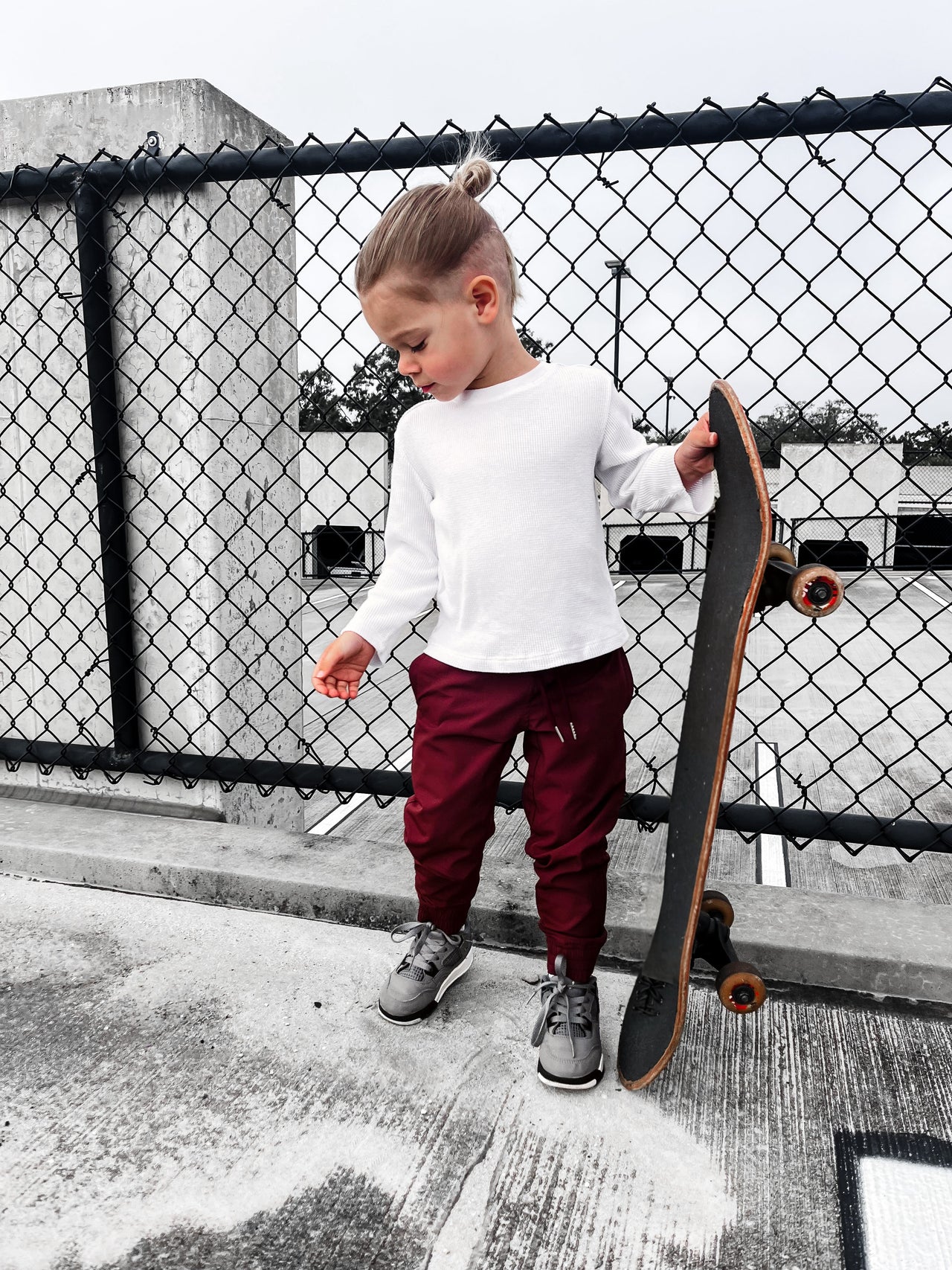 VETERAN SLIM FIT JOGGER - CRIMSON