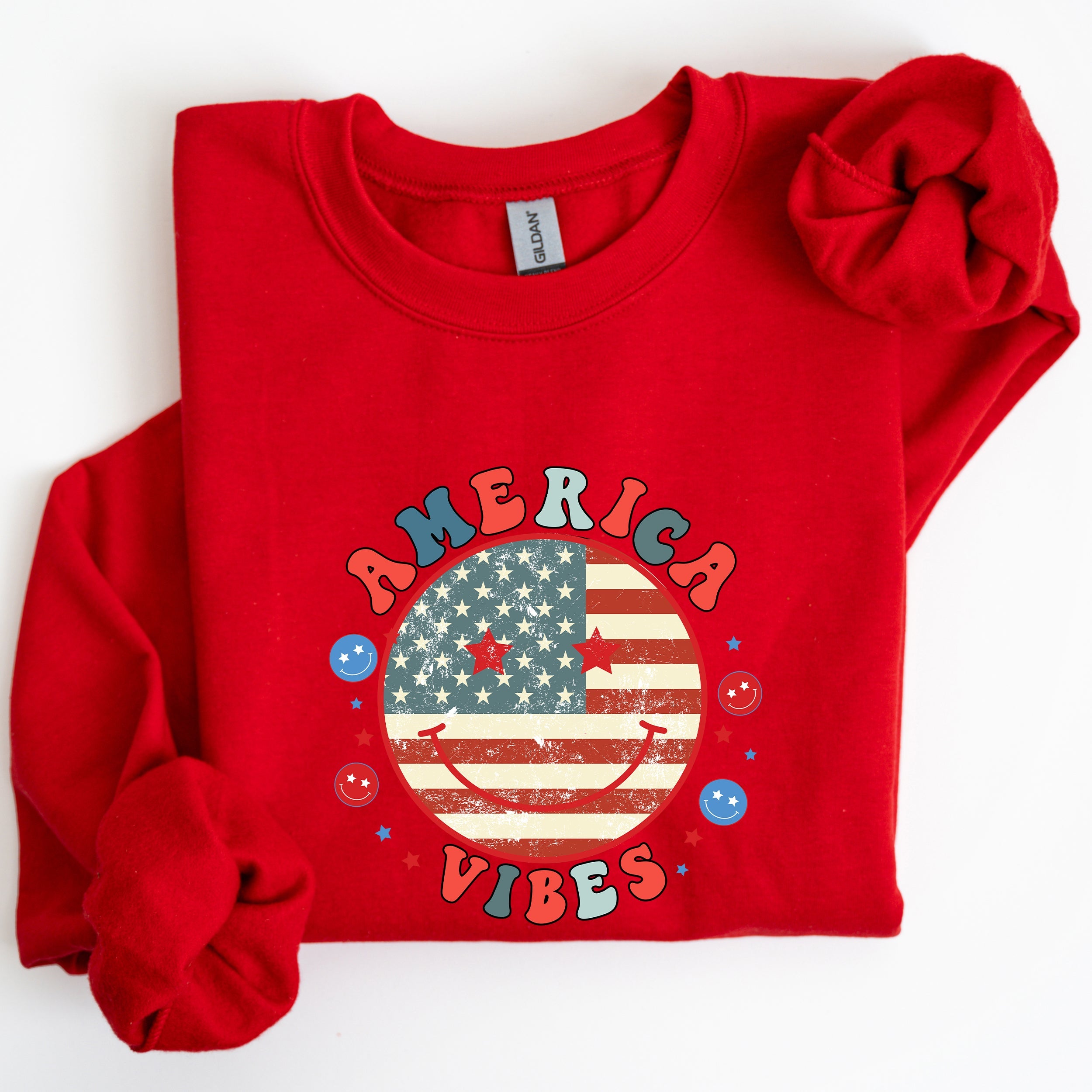 Retro America Vibes Patriotic 4th of July USA Flag Freedom Celebration Classic Sweatshirt