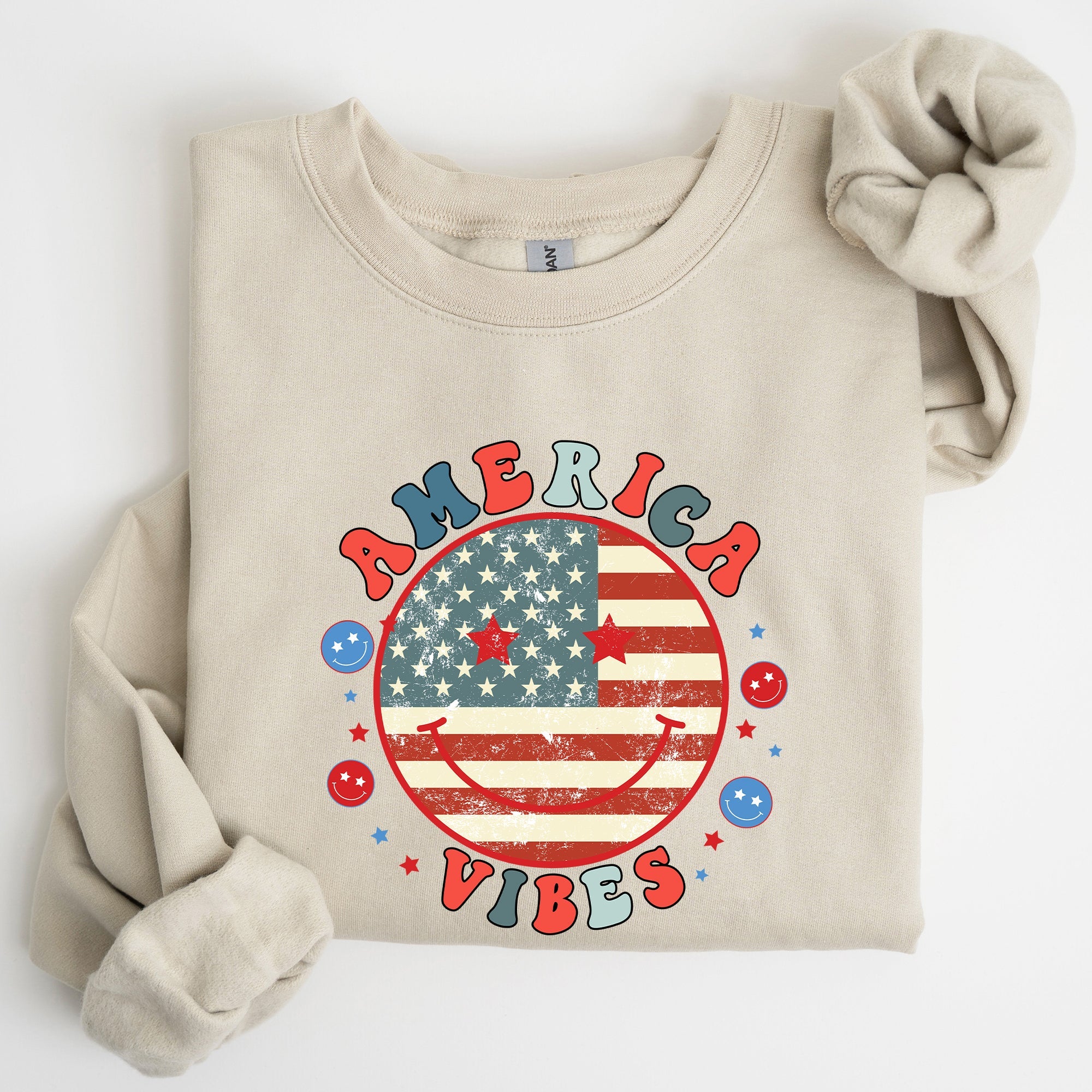 Retro America Vibes Patriotic 4th of July USA Flag Freedom Celebration Classic Sweatshirt