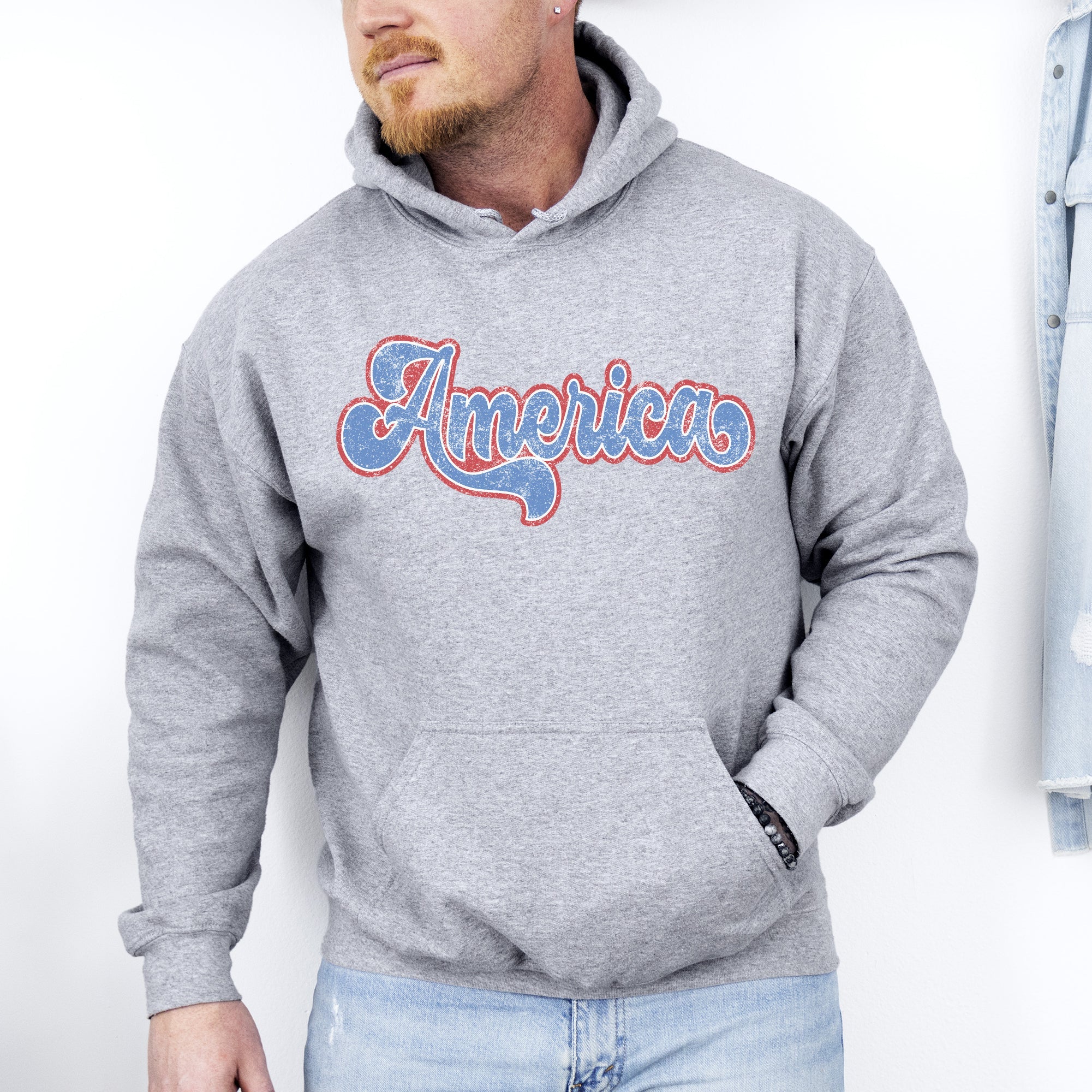 Retro America Grunge Vintage Patriotic USA 4th Of July Americana Flag Inspired Graphic Hoodie