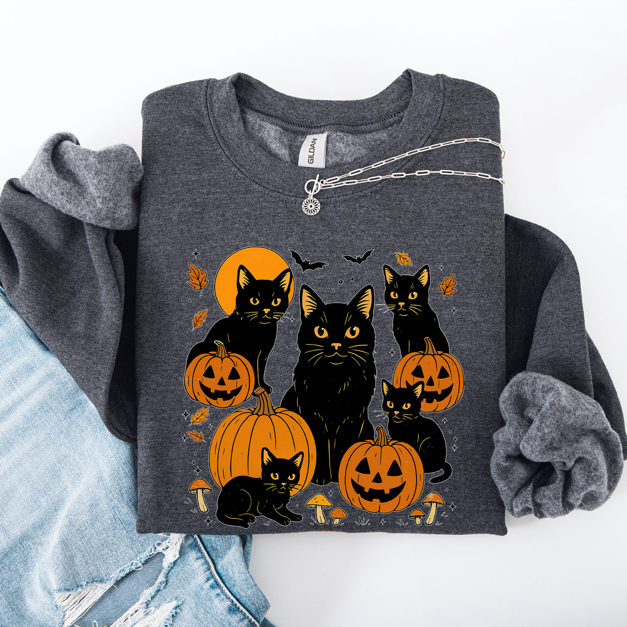 Retro Black Cats, Pumpkins, Halloween, Spooky Vintage Autumn Nightfall Celebration Edition Sweatshirt