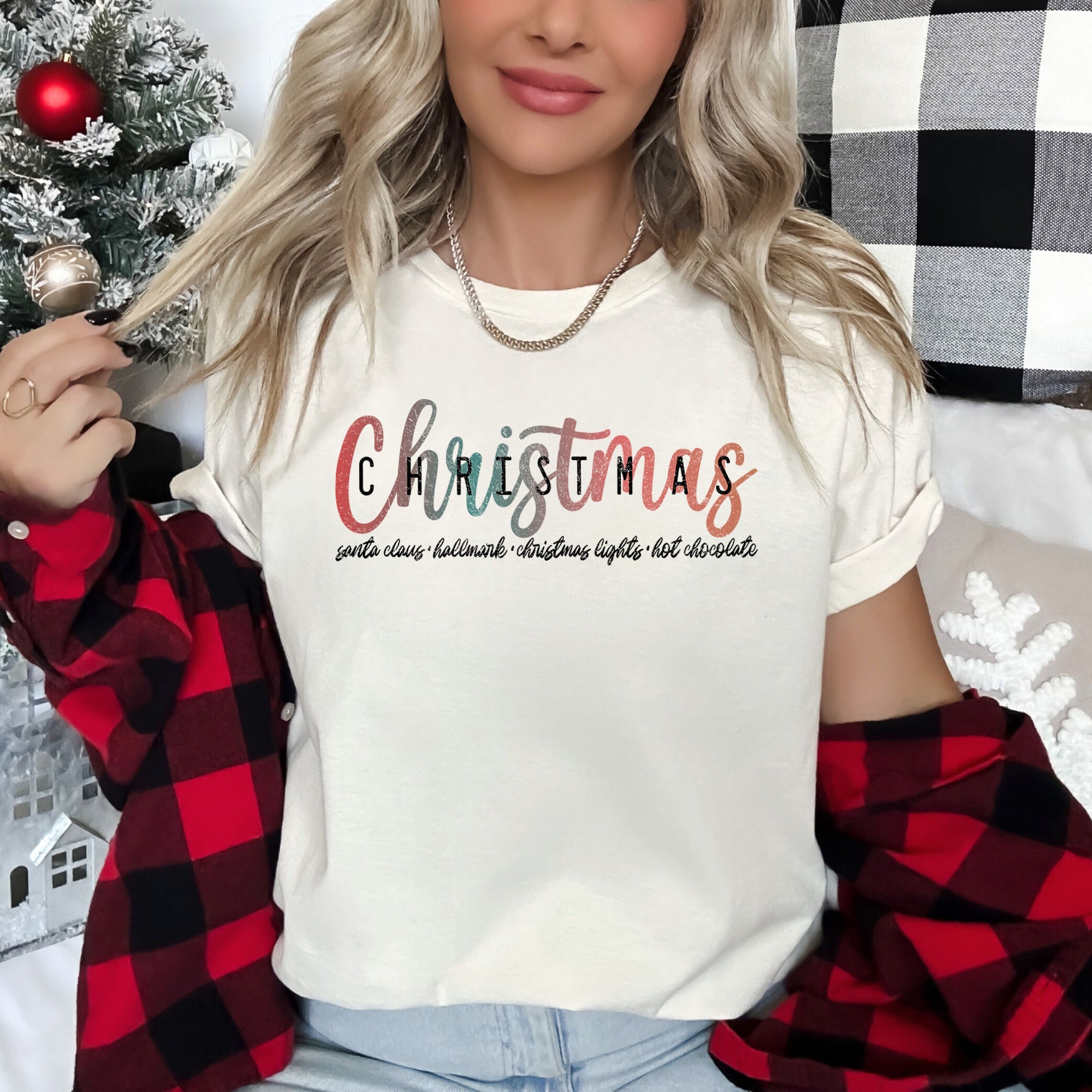 Retro Christmas Hallmark Best Things Vintage Holiday Design Cozy Nostalgic Print Graphic Tee