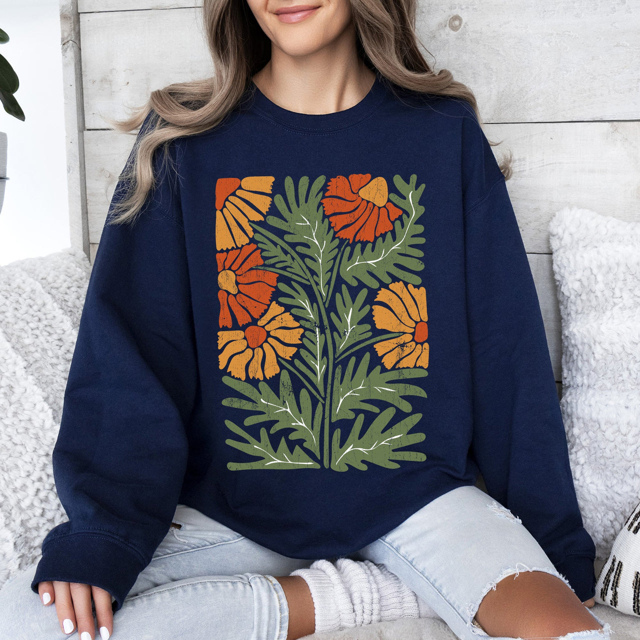 Retro Daisy Design Vintage Floral Garden Theme Botanical Illustration Textured Motif Sweatshirt