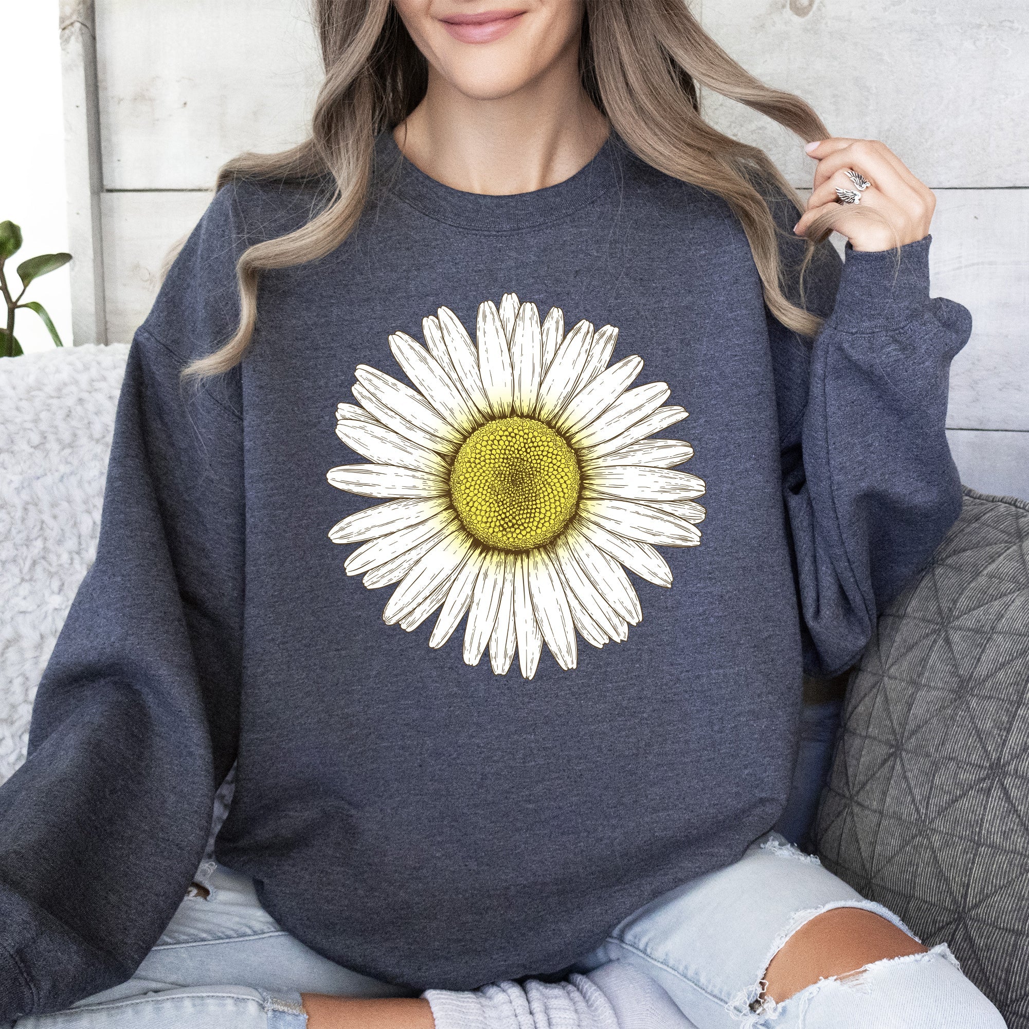 Retro Daisy Print, Vintage Flowers Floral Pattern Nostalgia Edition Collection Sweatshirt