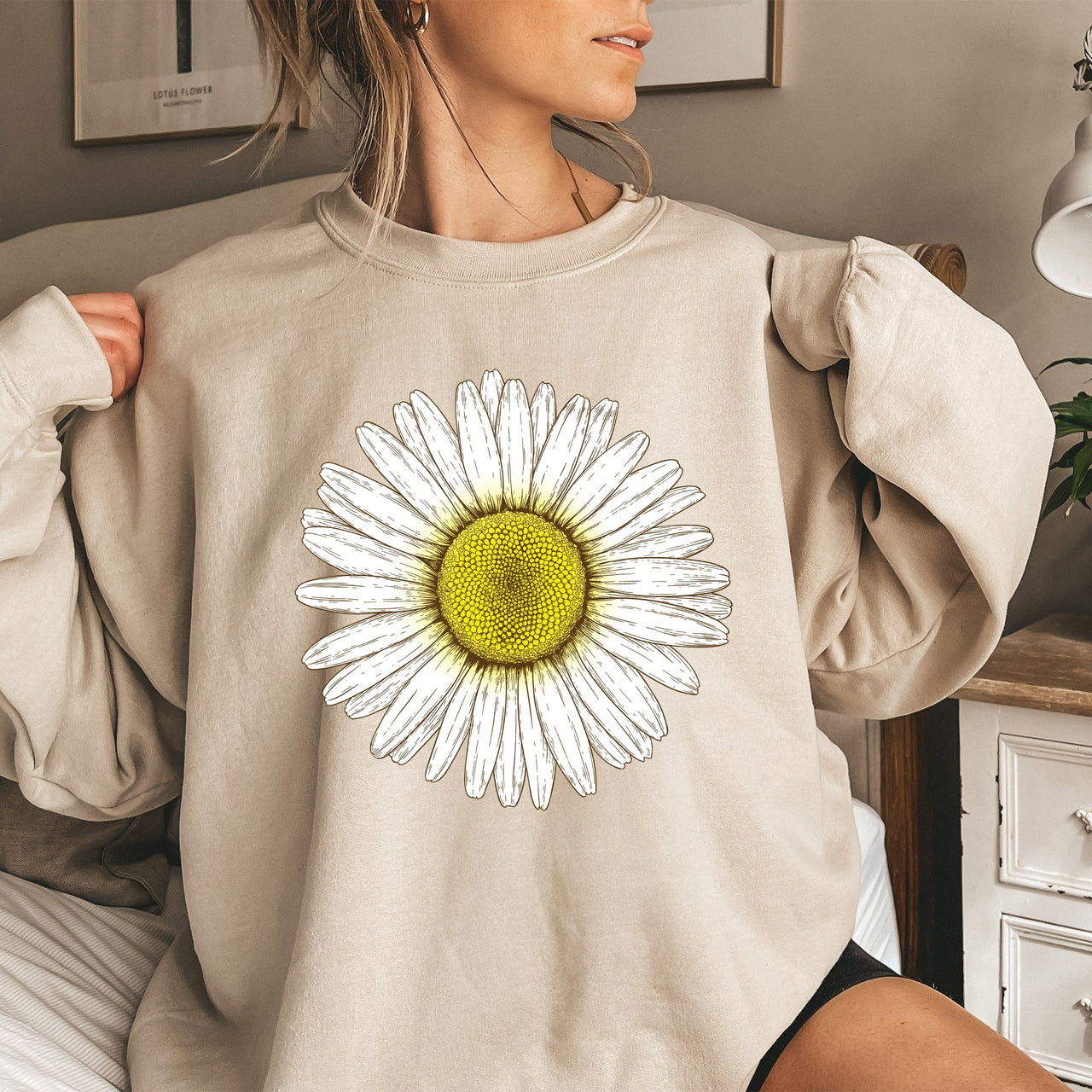 Retro Daisy Print, Vintage Flowers Floral Pattern Nostalgia Edition Collection Sweatshirt