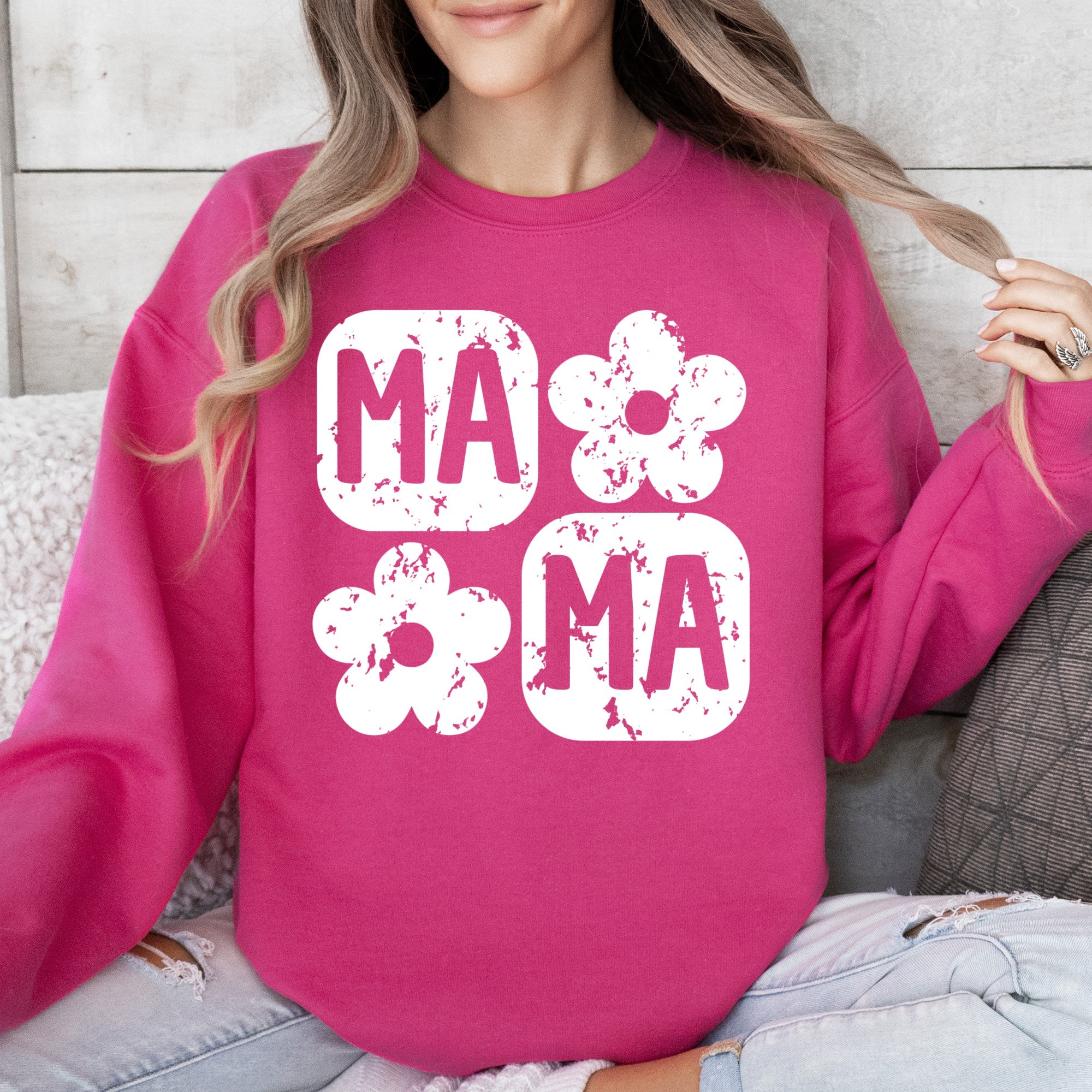 Retro Floral Mama Vintage Mother's Day Charming Floral Pattern Celebration Sweatshirt