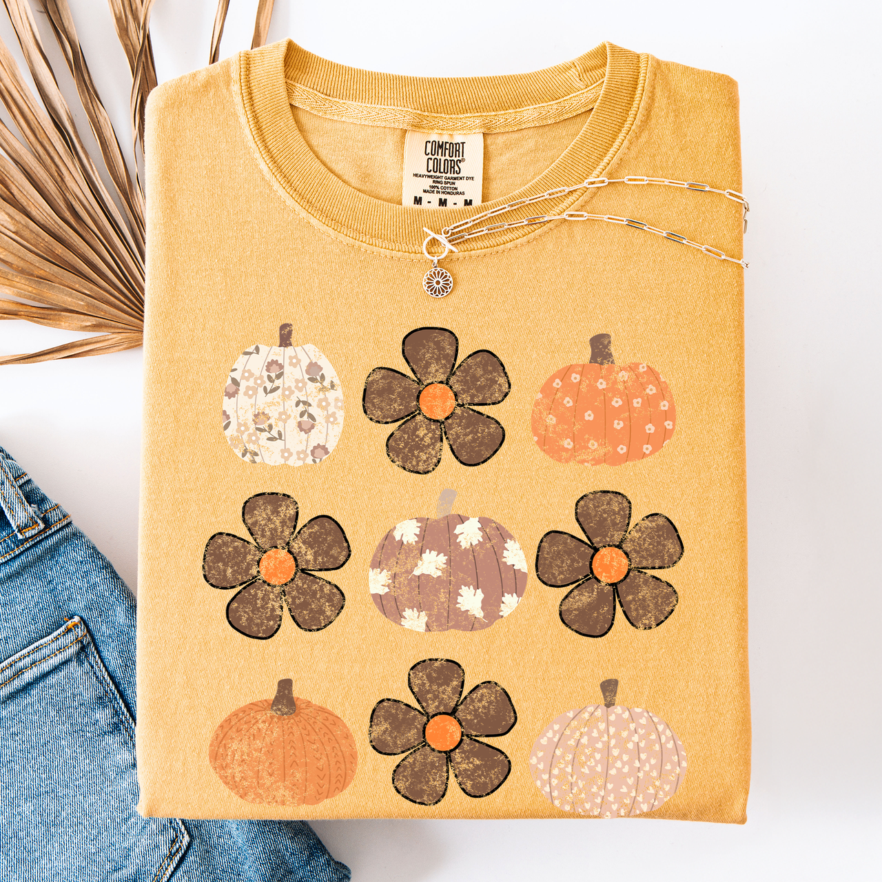 Retro Halloween Watercolor Floral Pumpkin Pattern Autumn Fall Comfort Colors Tee