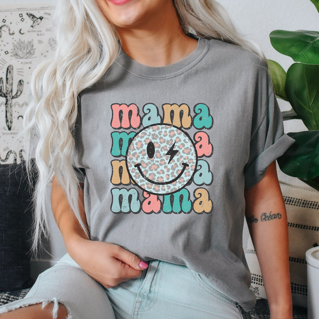 Retro Mama Smiley Leopard Print Mother's Day Mom Graphic Edition Comfort Colors Tee