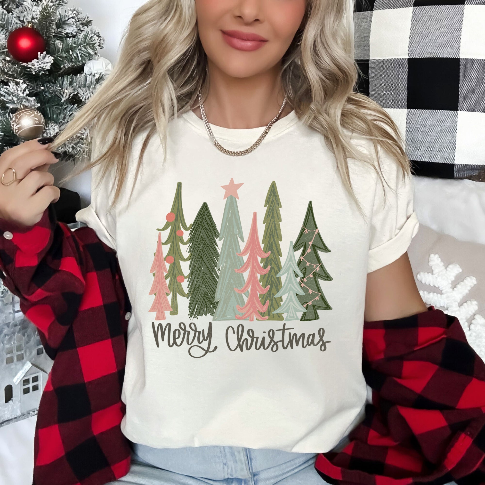 Retro Merry Christmas Trees Pastels Star Ornaments Pattern Vintage Holiday Graphic Tee