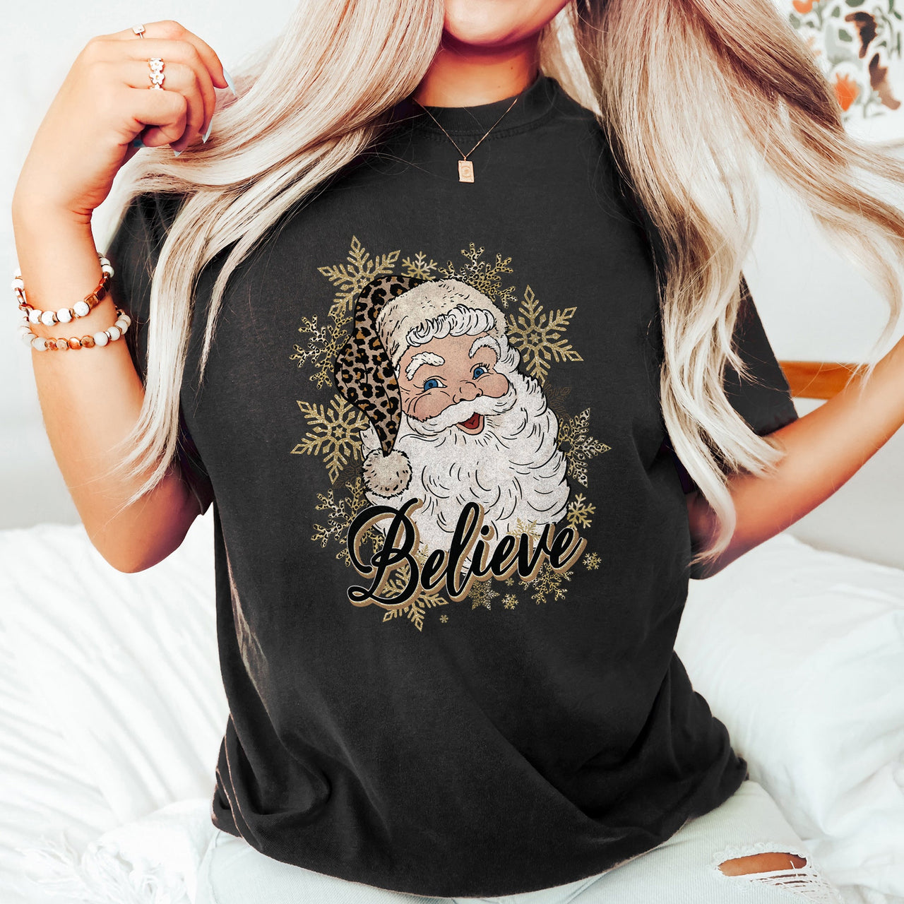 Retro Santa Believe Christmas Leopard Print Holiday Design Edition Comfort Colors Tee
